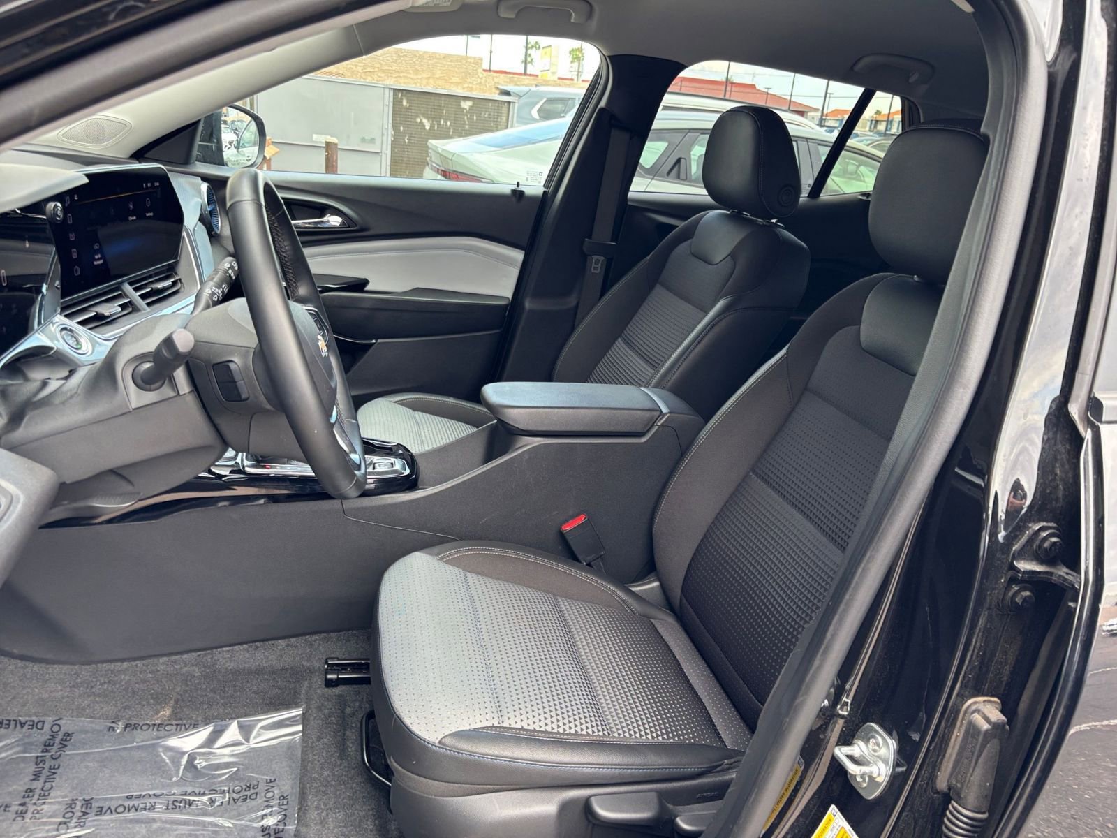 Thumbnail: 2025 Chevrolet Trax - 35