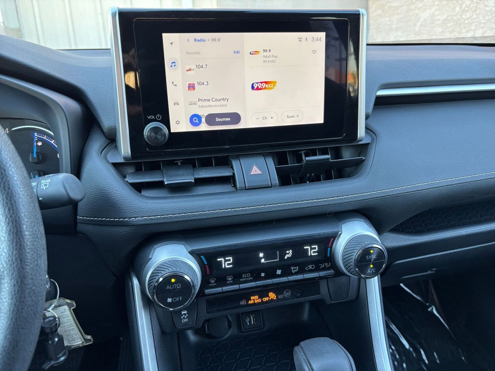 Thumbnail: 2025 Toyota RAV4 - 18