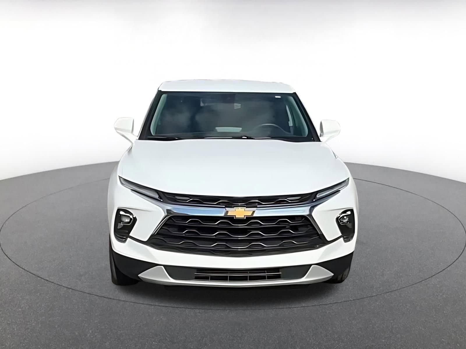 Thumbnail: 2025 Chevrolet Blazer - 4