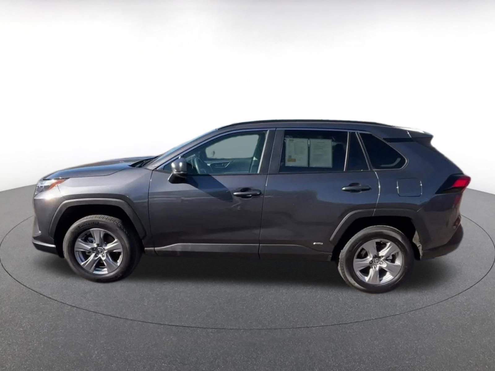 Thumbnail: 2025 Toyota RAV4 - 9