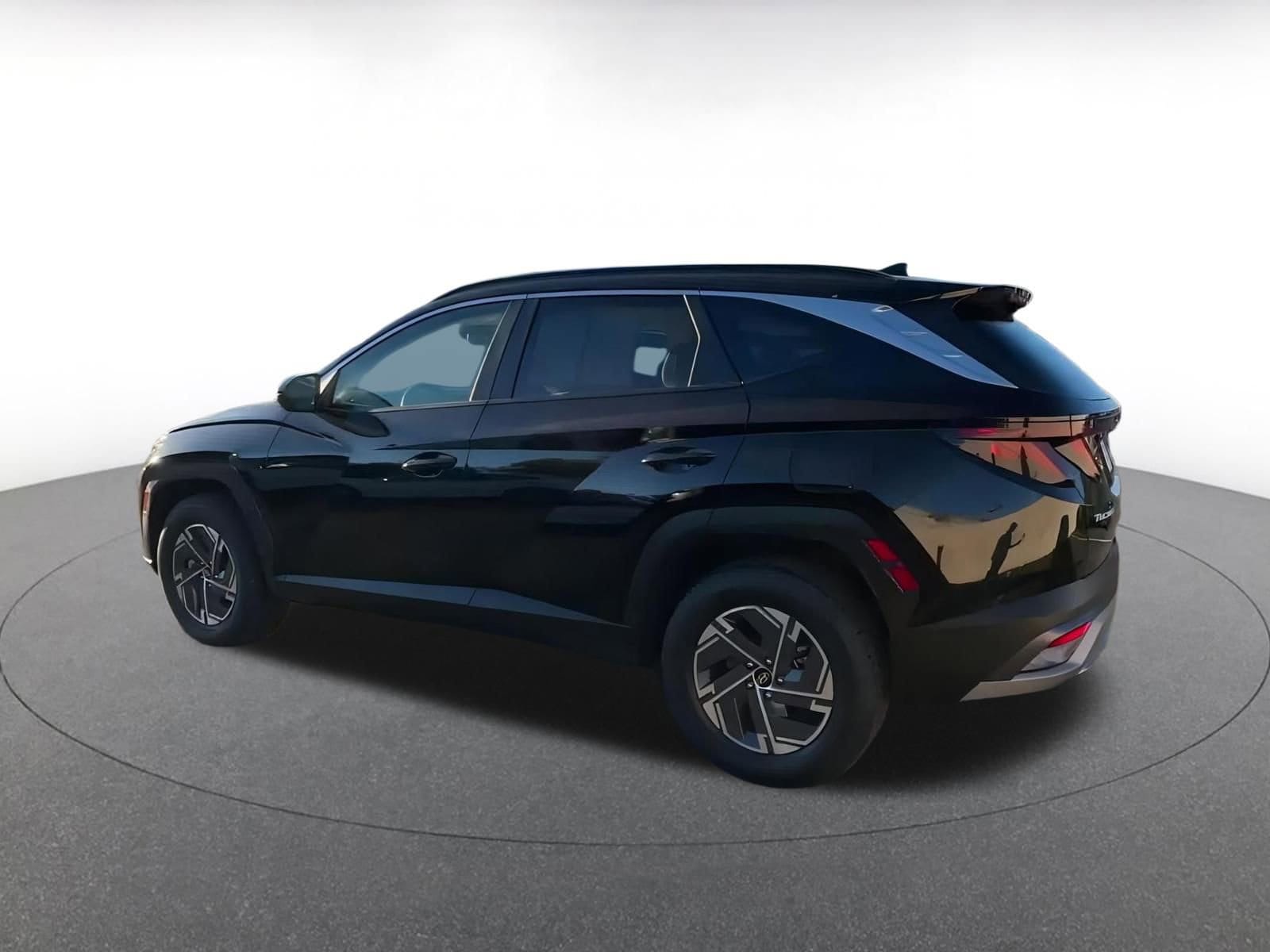 Thumbnail: 2025 Hyundai Tucson - 9