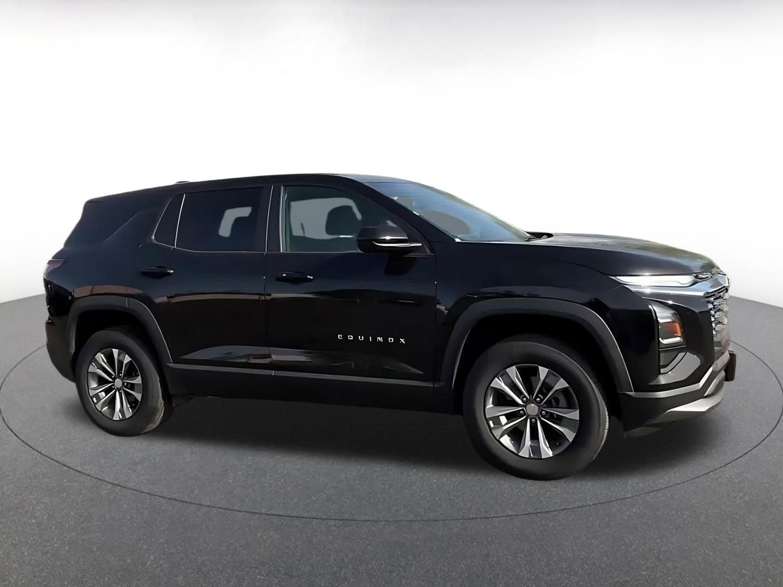 Thumbnail: 2025 Chevrolet Equinox - 16