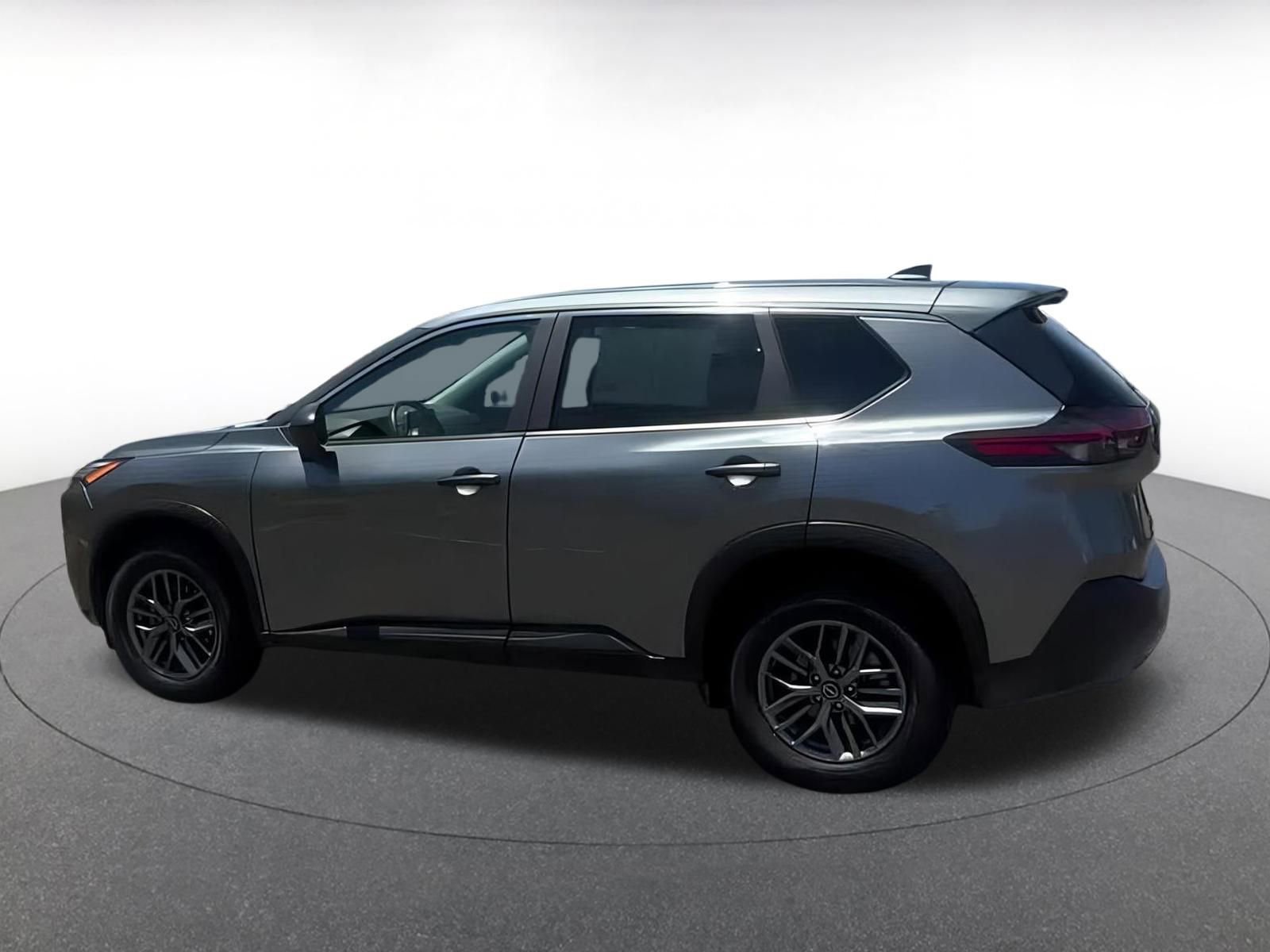 Thumbnail: 2023 Nissan Rogue - 16