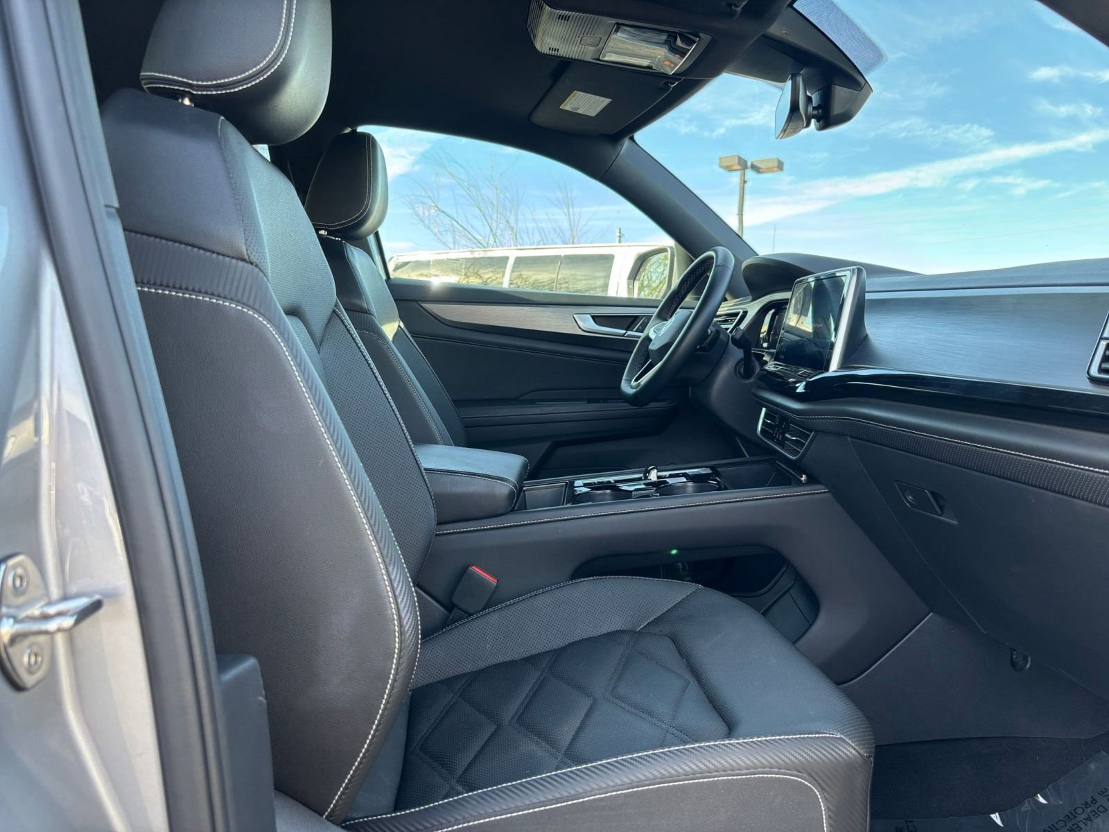 Thumbnail: 2025 Volkswagen Atlas - 29