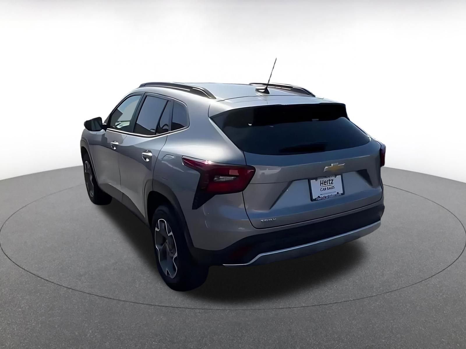 Thumbnail: 2025 Chevrolet Trax - 11