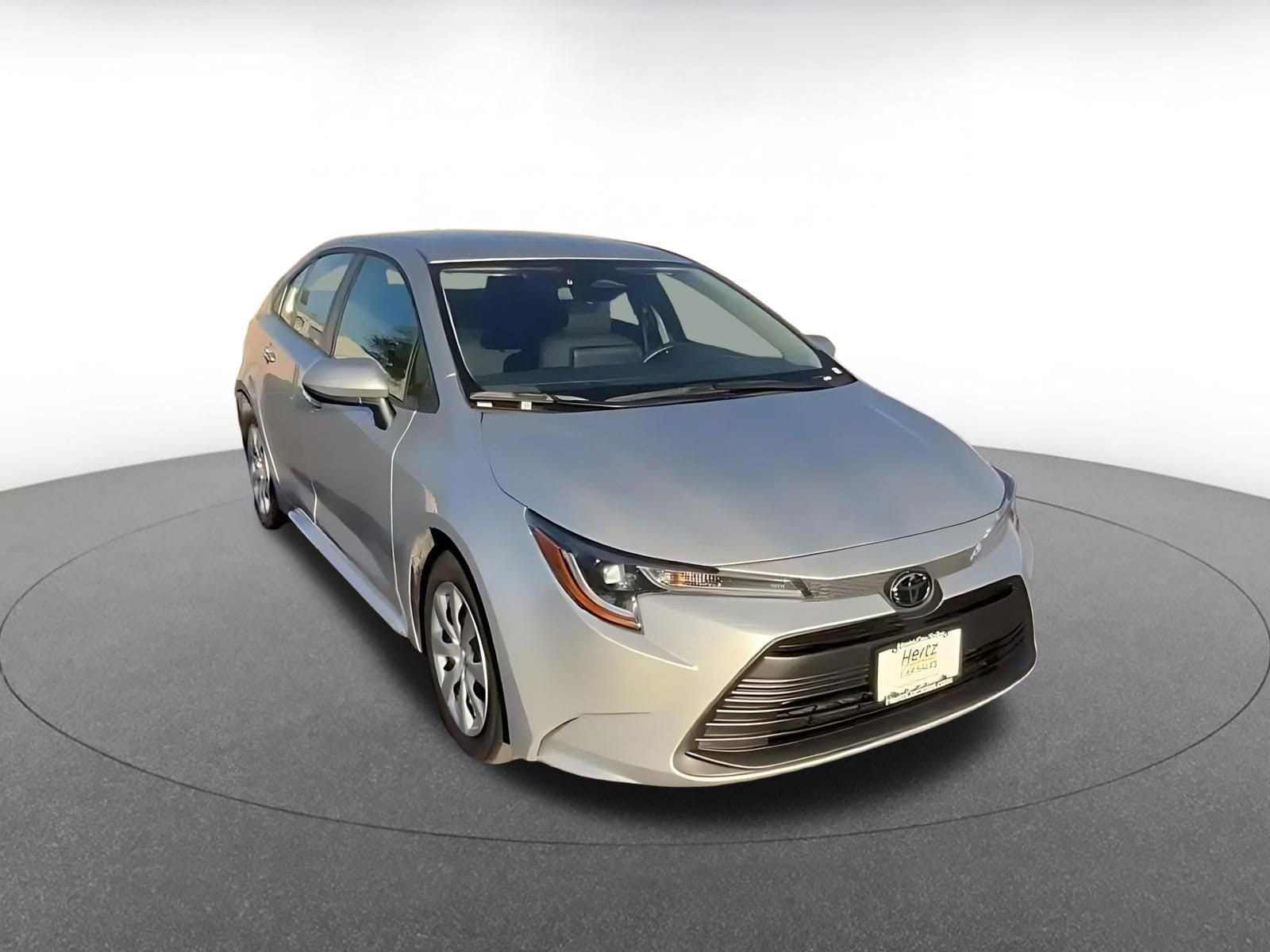 Thumbnail: 2025 Toyota Corolla - 3