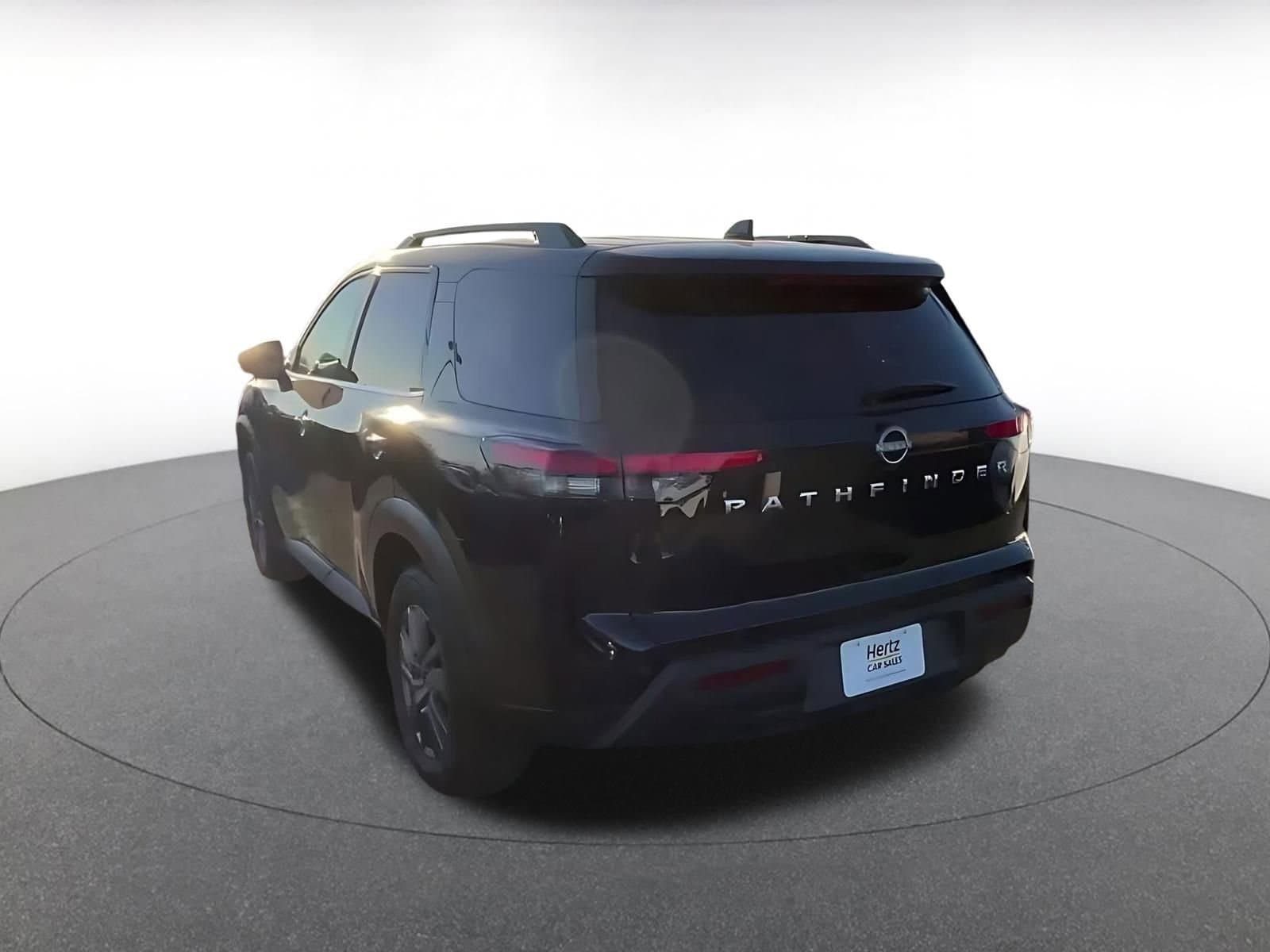 Thumbnail: 2025 Nissan Pathfinder - 11