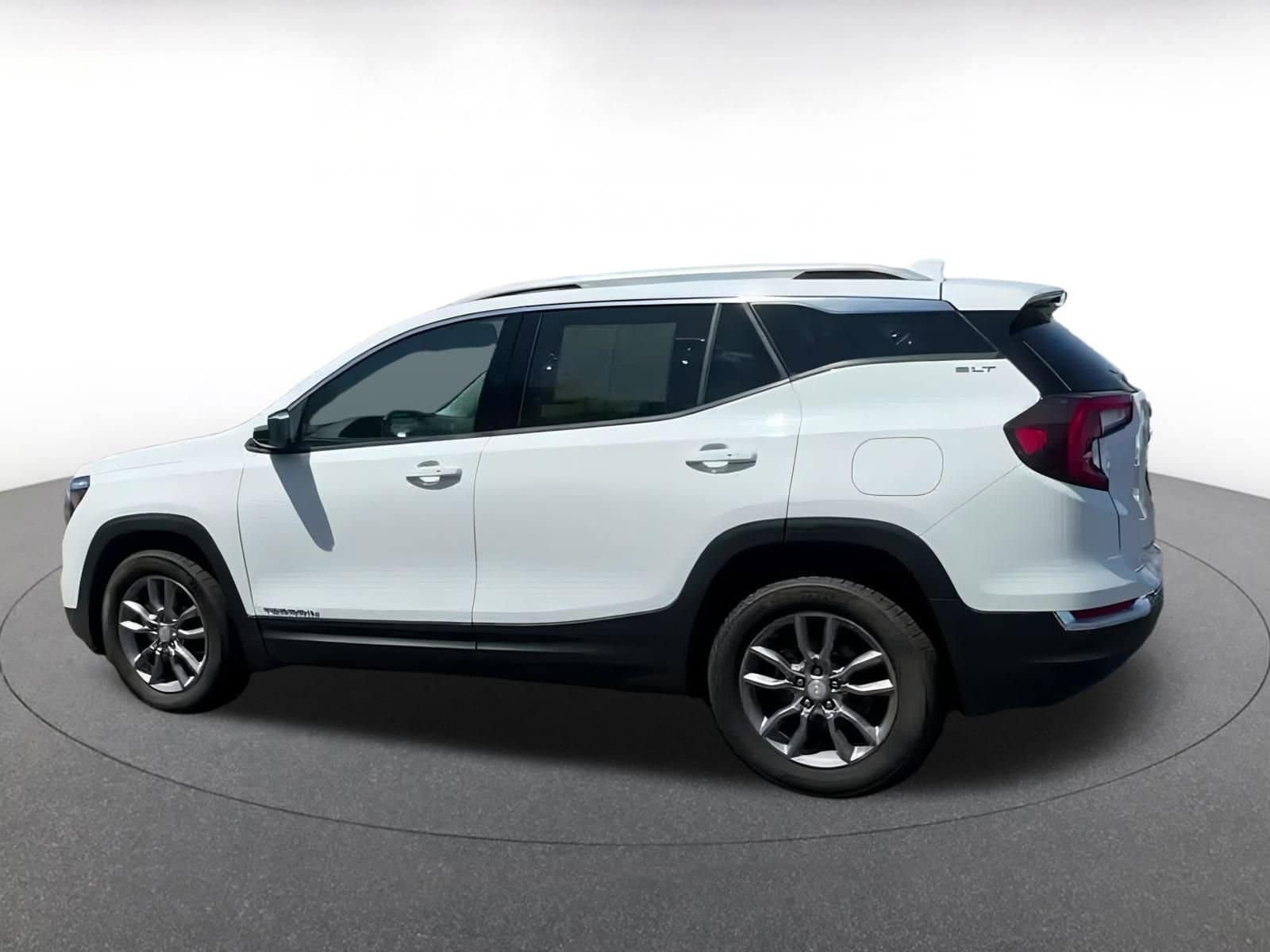 Thumbnail: 2024 GMC Terrain - 10
