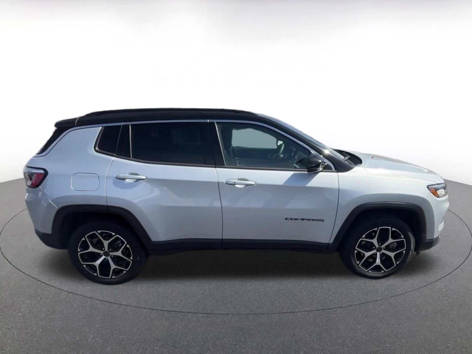 Thumbnail: 2025 Jeep Compass - 16