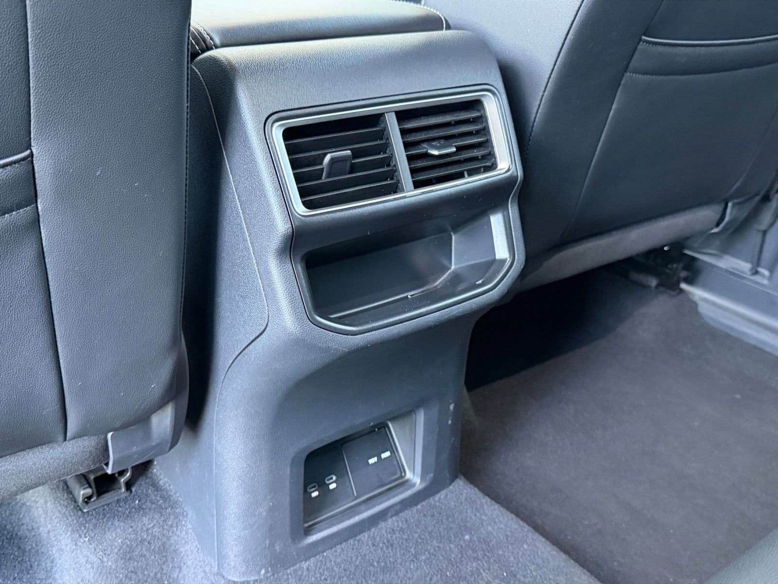 Thumbnail: 2025 Volkswagen Atlas - 25