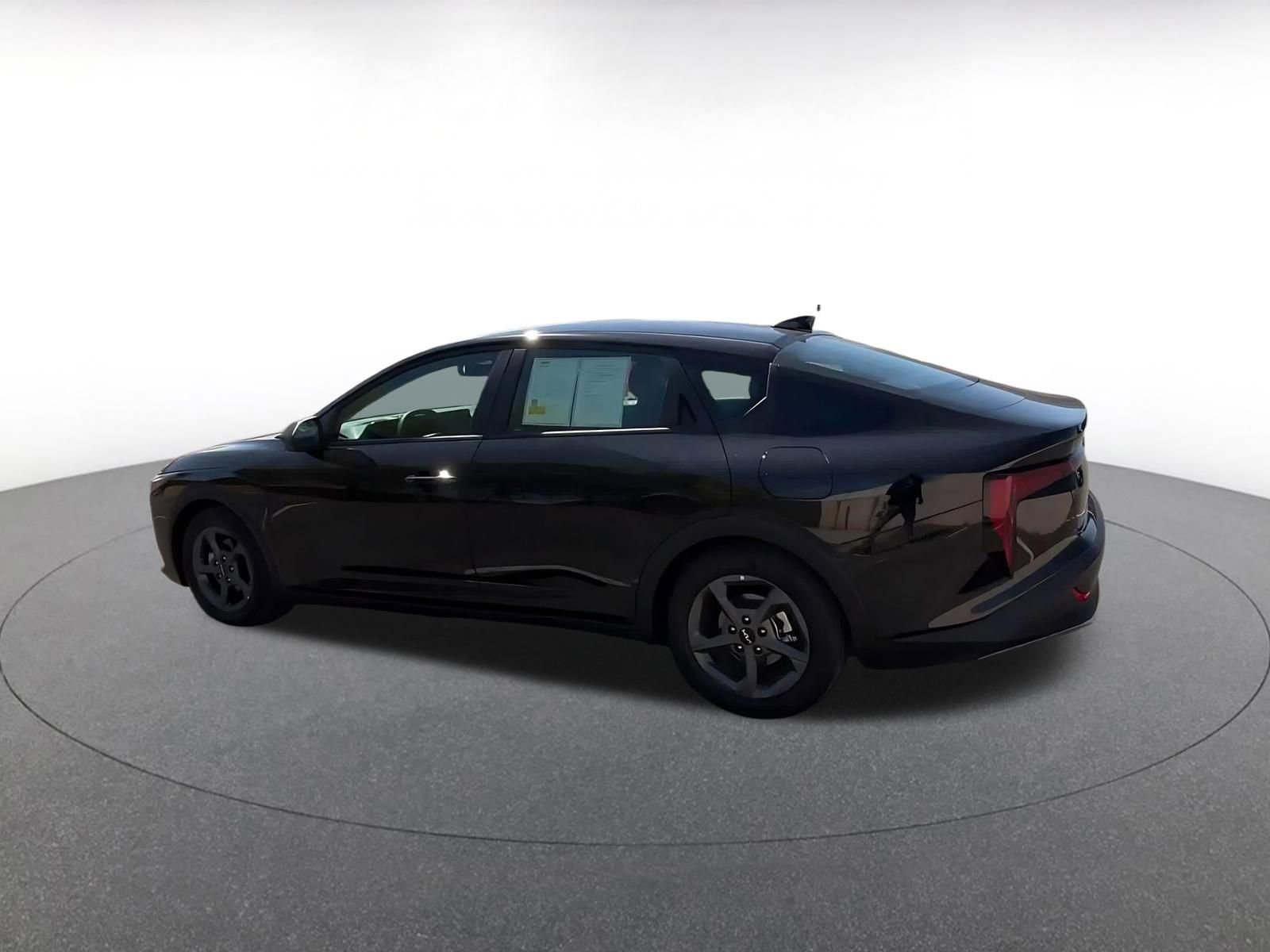 Thumbnail: 2025 Kia K4 - 10