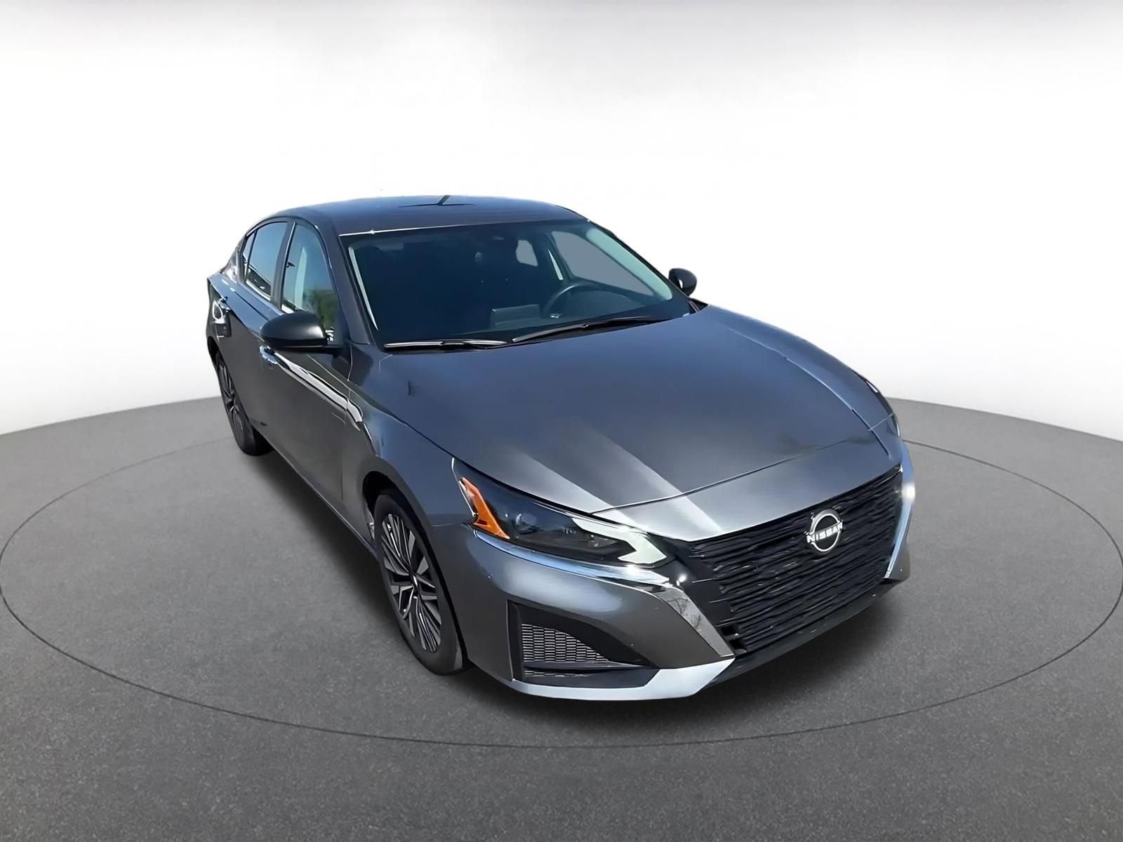 Thumbnail: 2025 Nissan Altima - 3