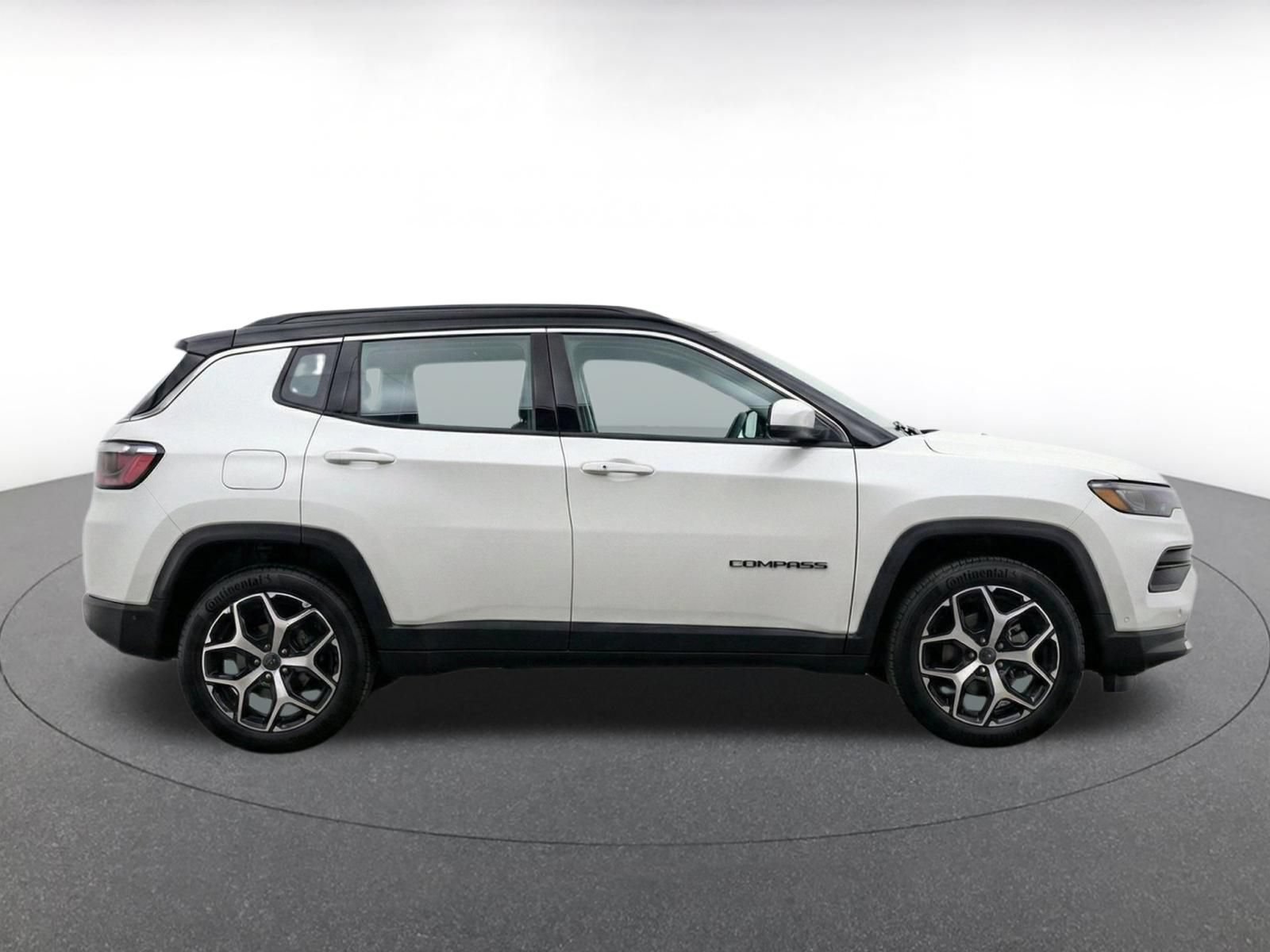 Thumbnail: 2025 Jeep Compass - 10
