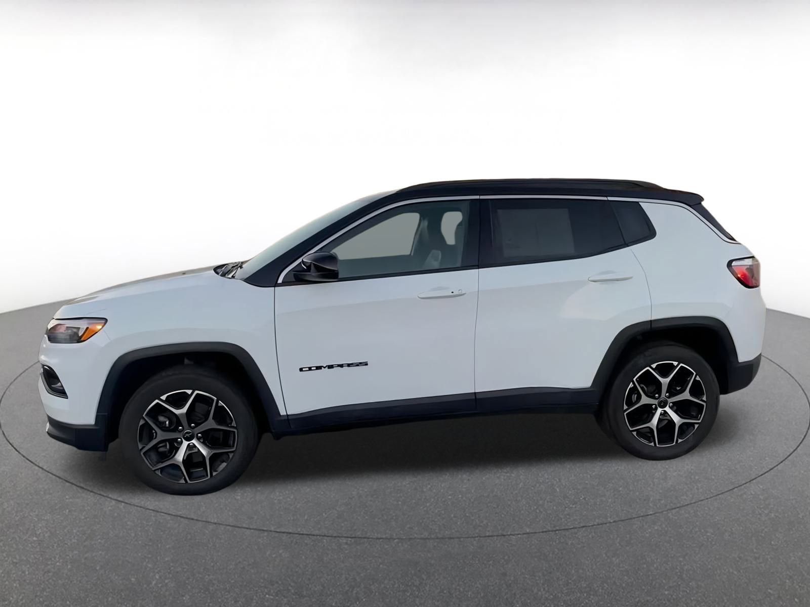 Thumbnail: 2025 Jeep Compass - 9