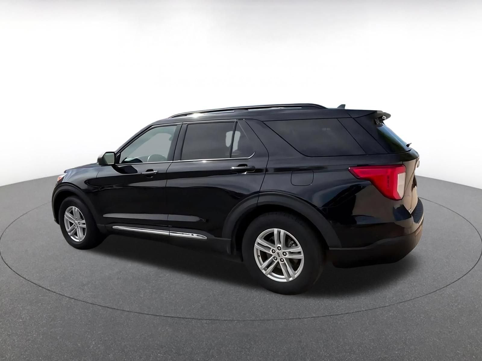 Thumbnail: 2024 Ford Explorer - 10