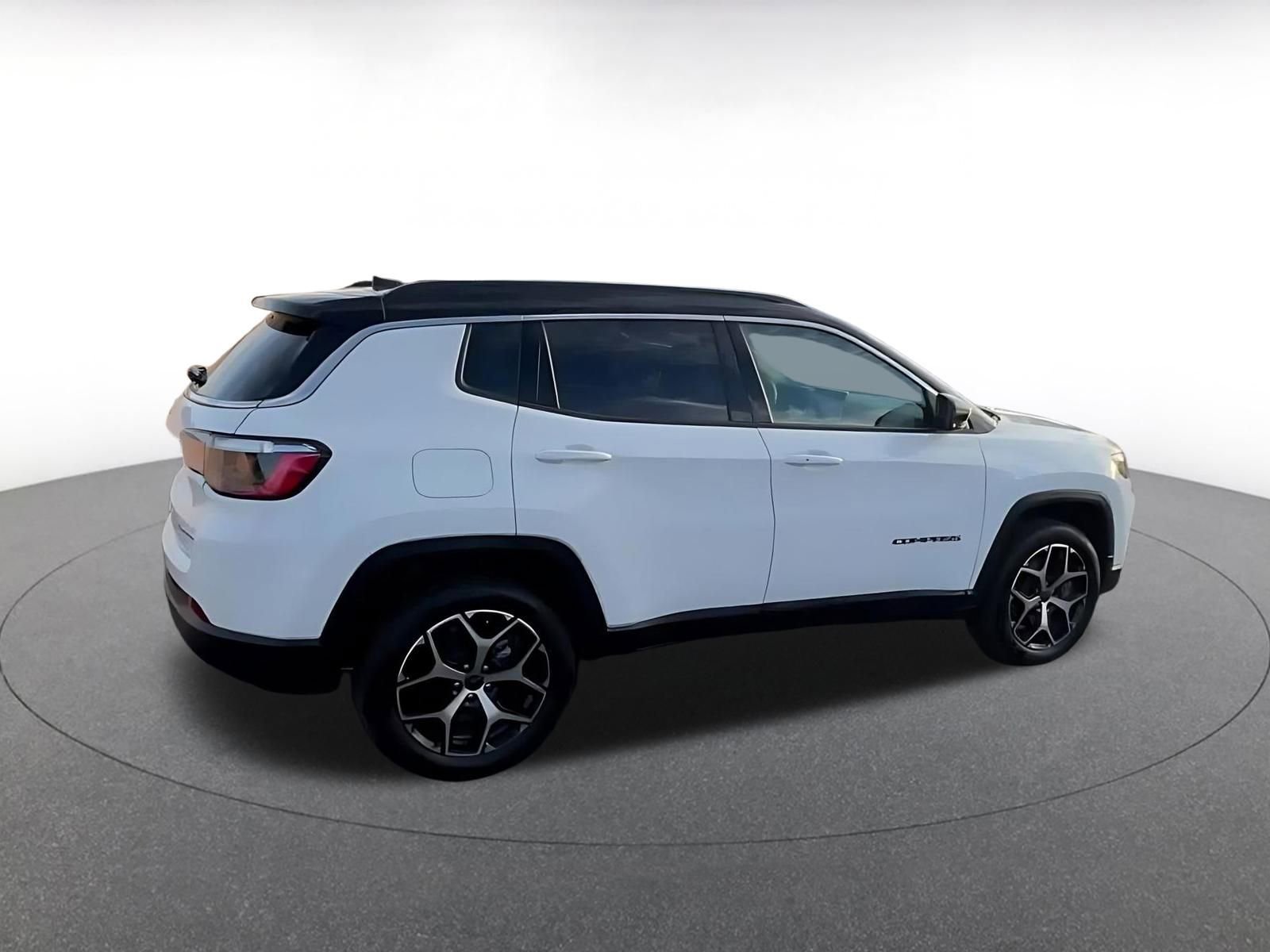 Thumbnail: 2025 Jeep Compass - 15