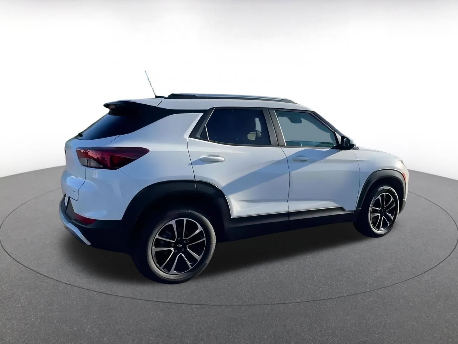 Thumbnail: 2025 Chevrolet TrailBlazer - 15