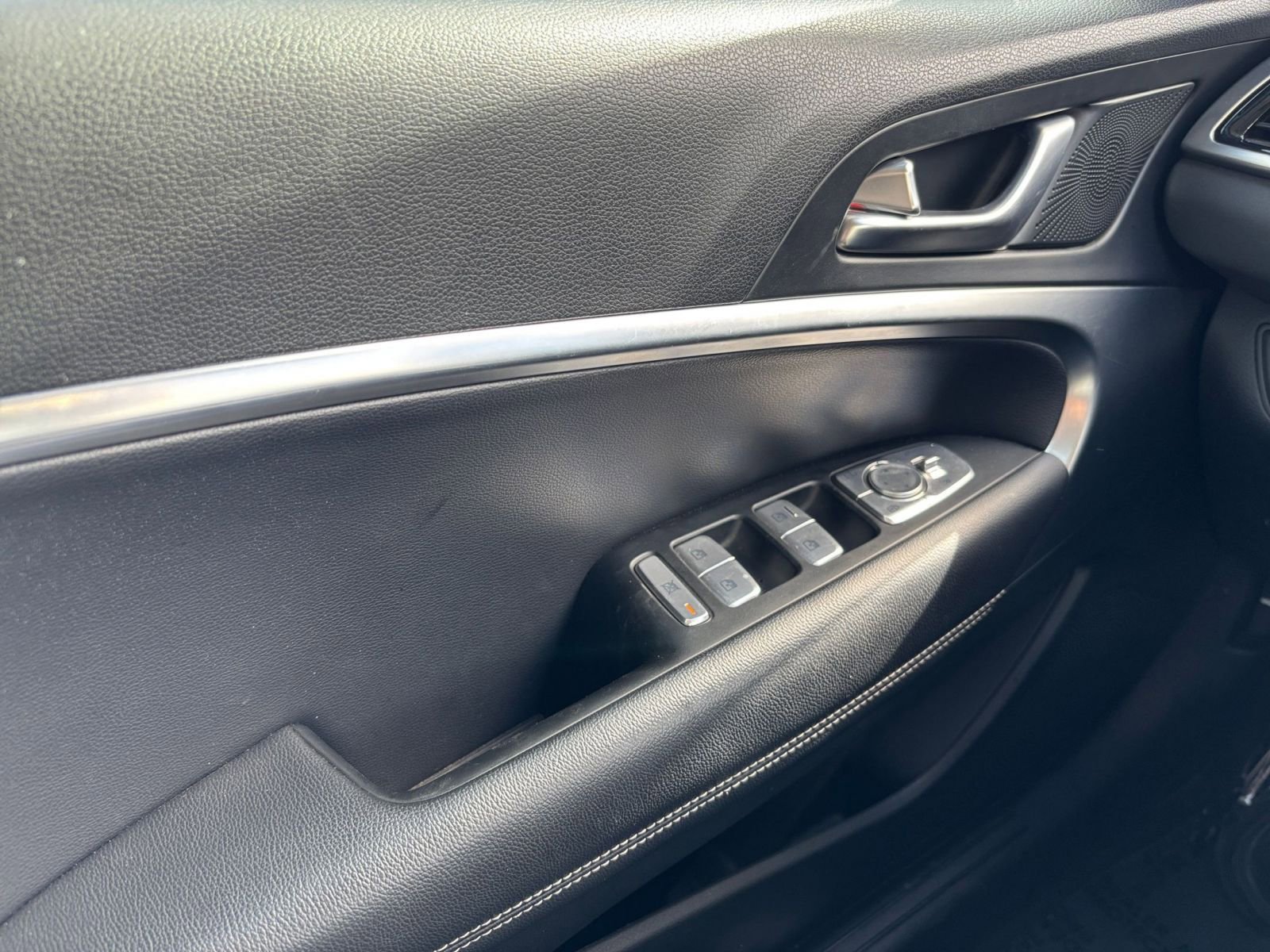 Thumbnail: 2025 Genesis G70 - 18