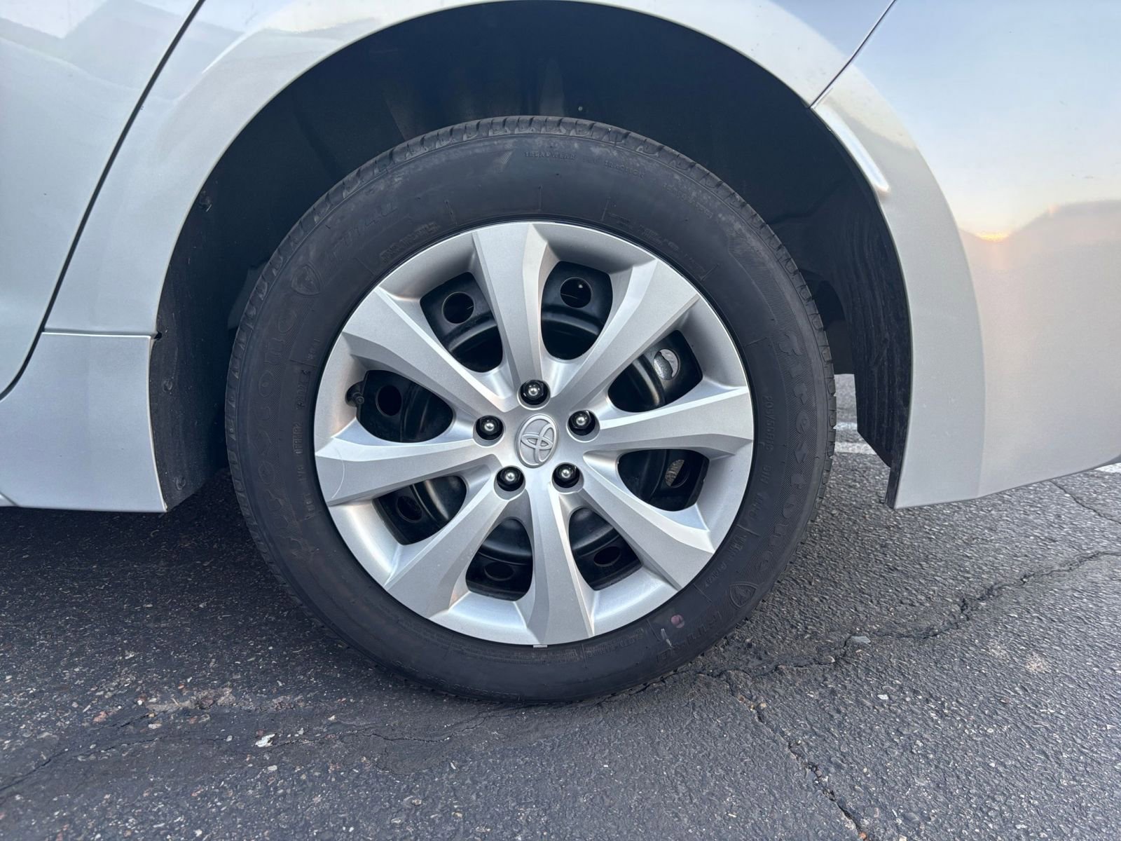 Thumbnail: 2025 Toyota Corolla - 28