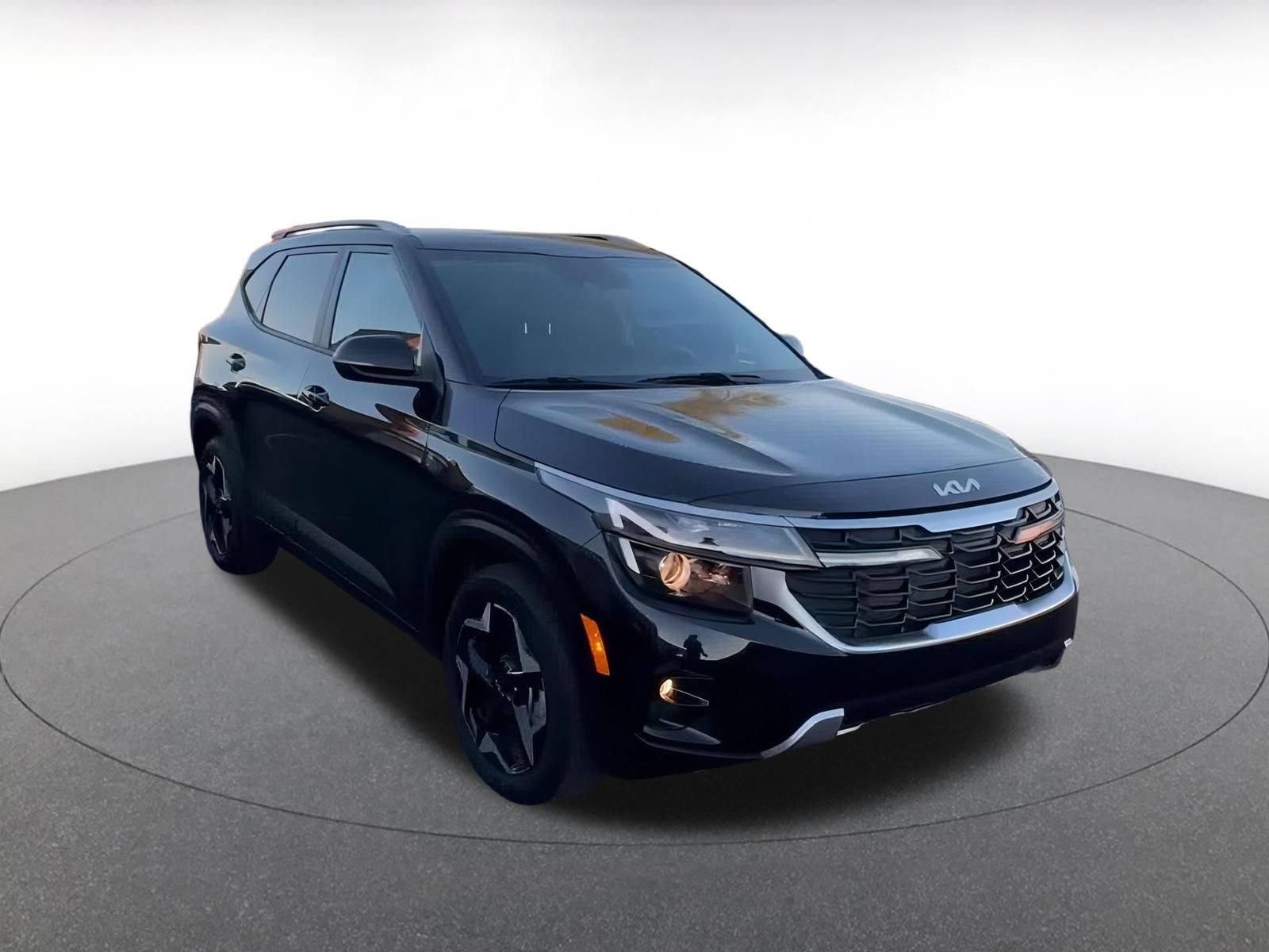 Thumbnail: 2025 Kia Seltos - 3