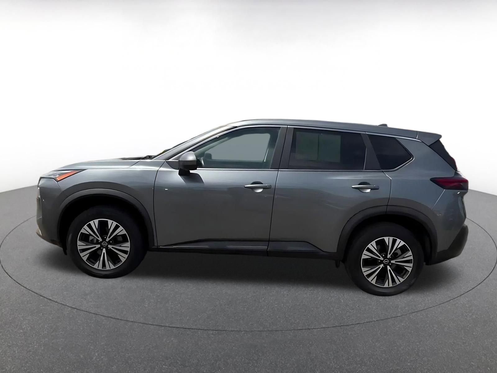 Thumbnail: 2023 Nissan Rogue - 9