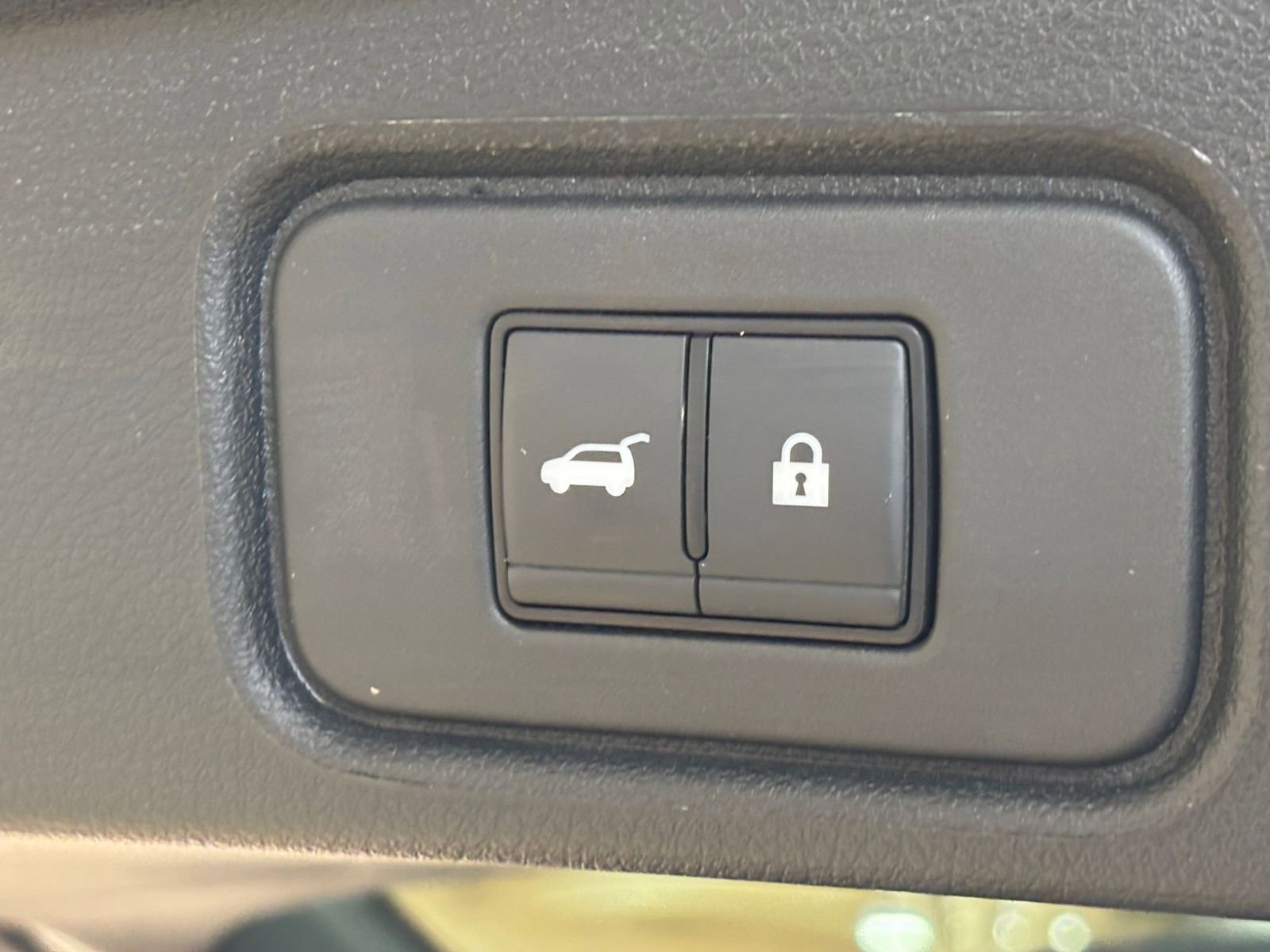 Thumbnail: 2025 Nissan Pathfinder - 23