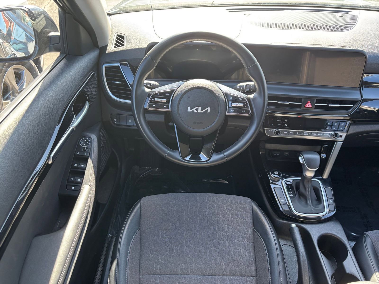 Thumbnail: 2025 Kia Seltos - 35