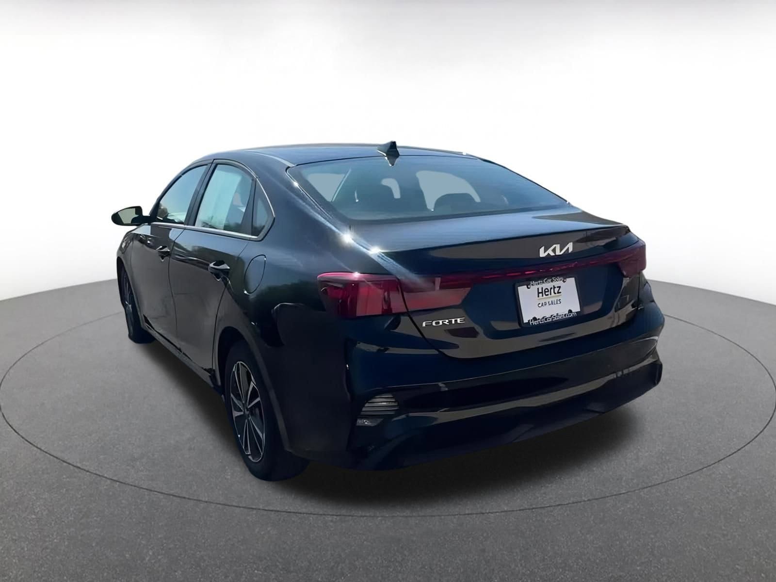 Thumbnail: 2024 Kia Forte - 11