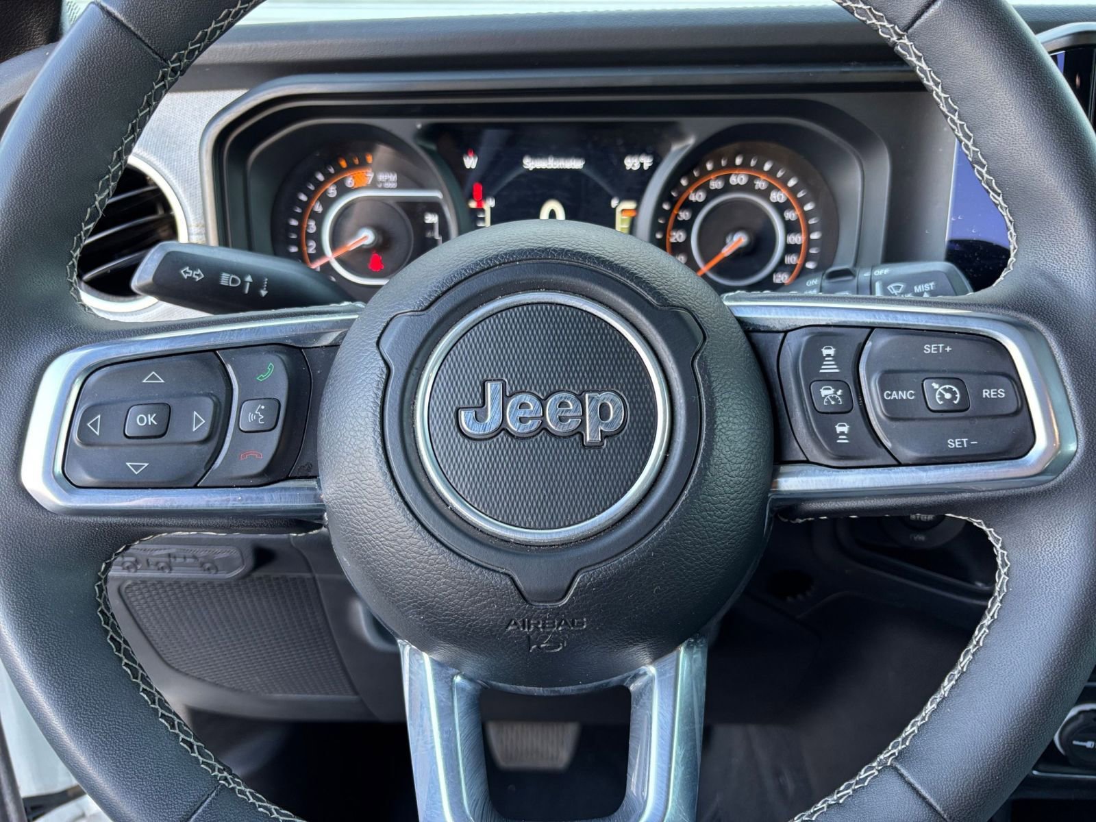 Thumbnail: 2025 Jeep Wrangler - 28