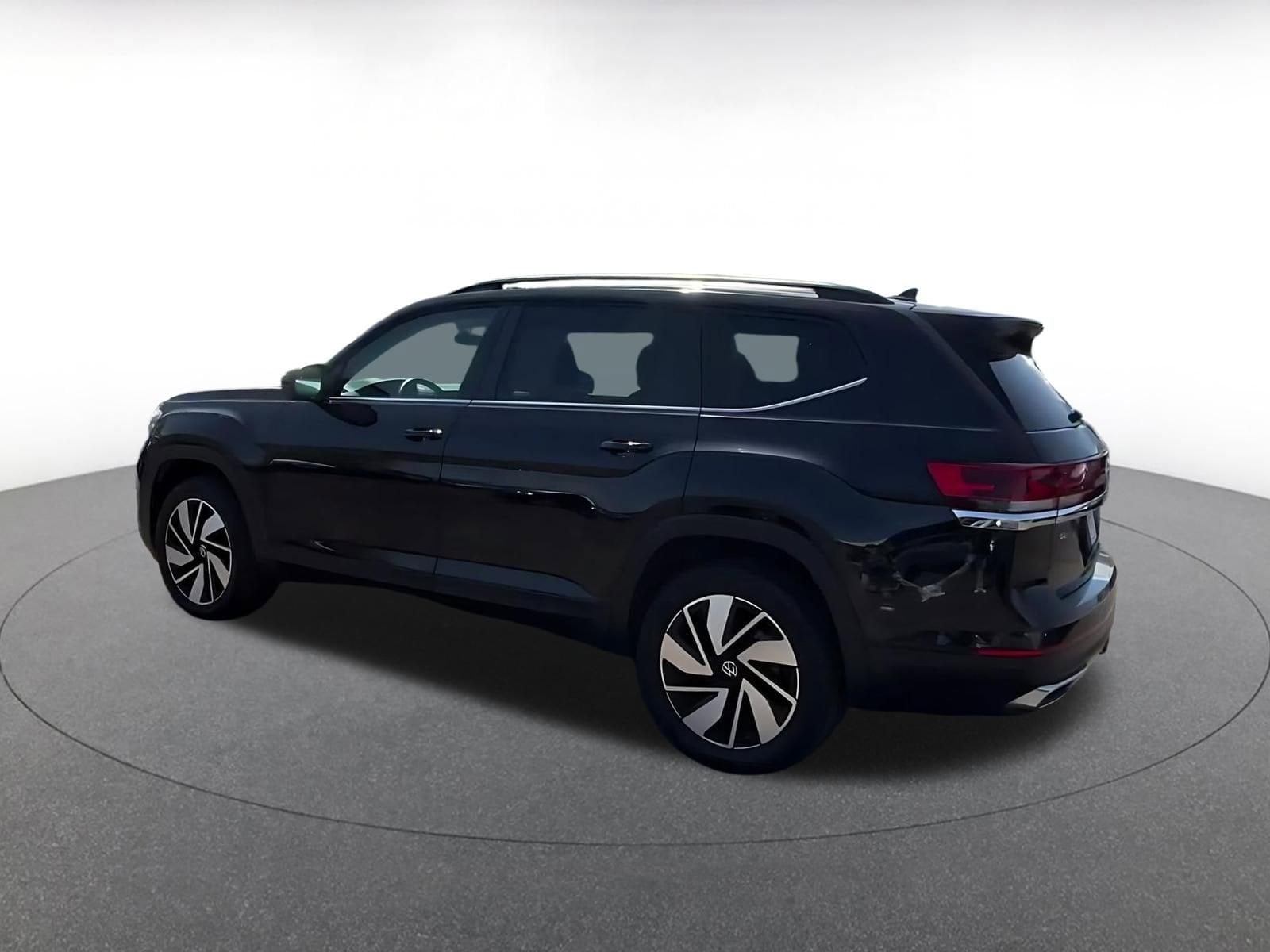 Thumbnail: 2025 Volkswagen Atlas - 10