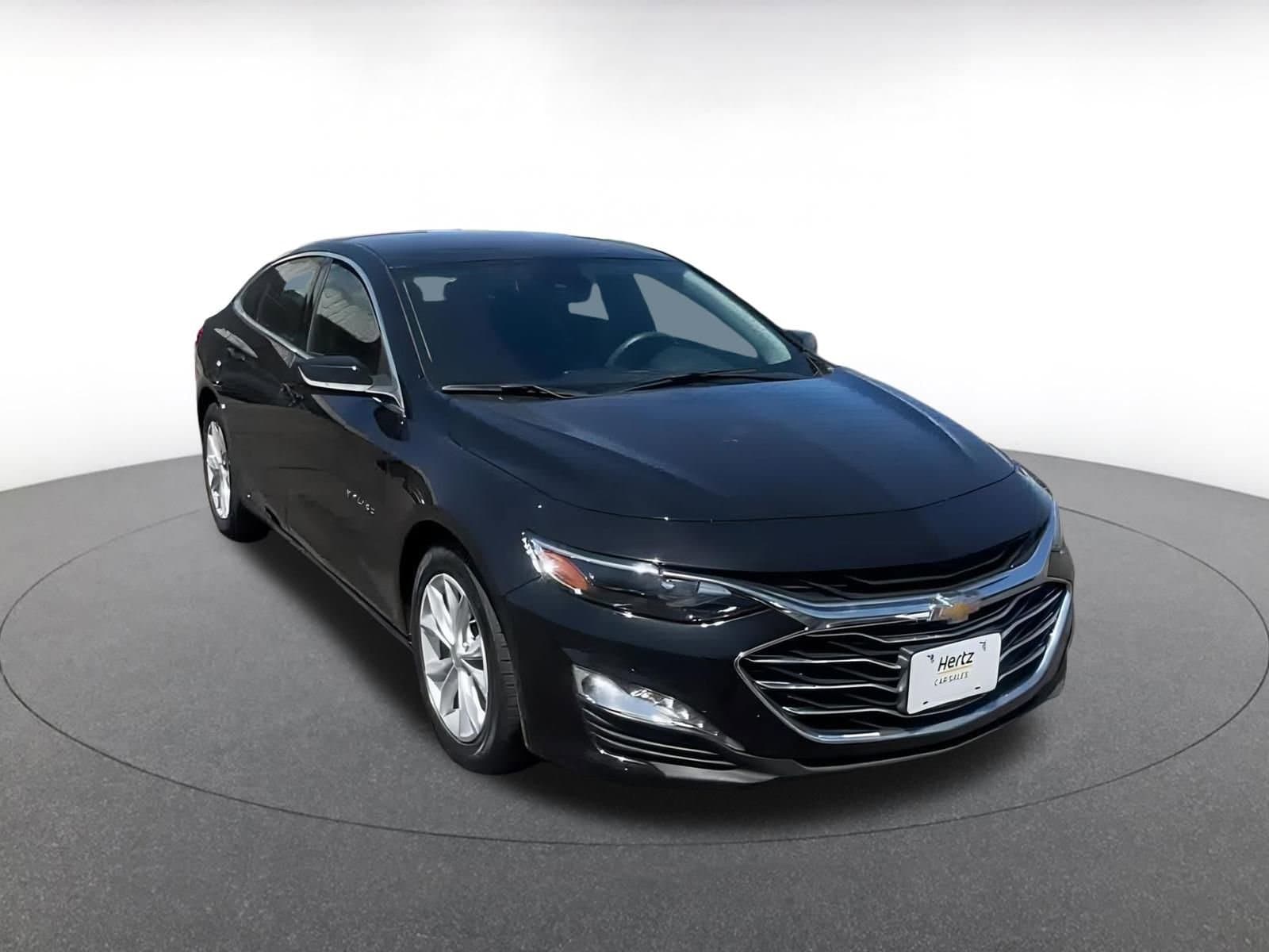 Thumbnail: 2023 Chevrolet Malibu - 3