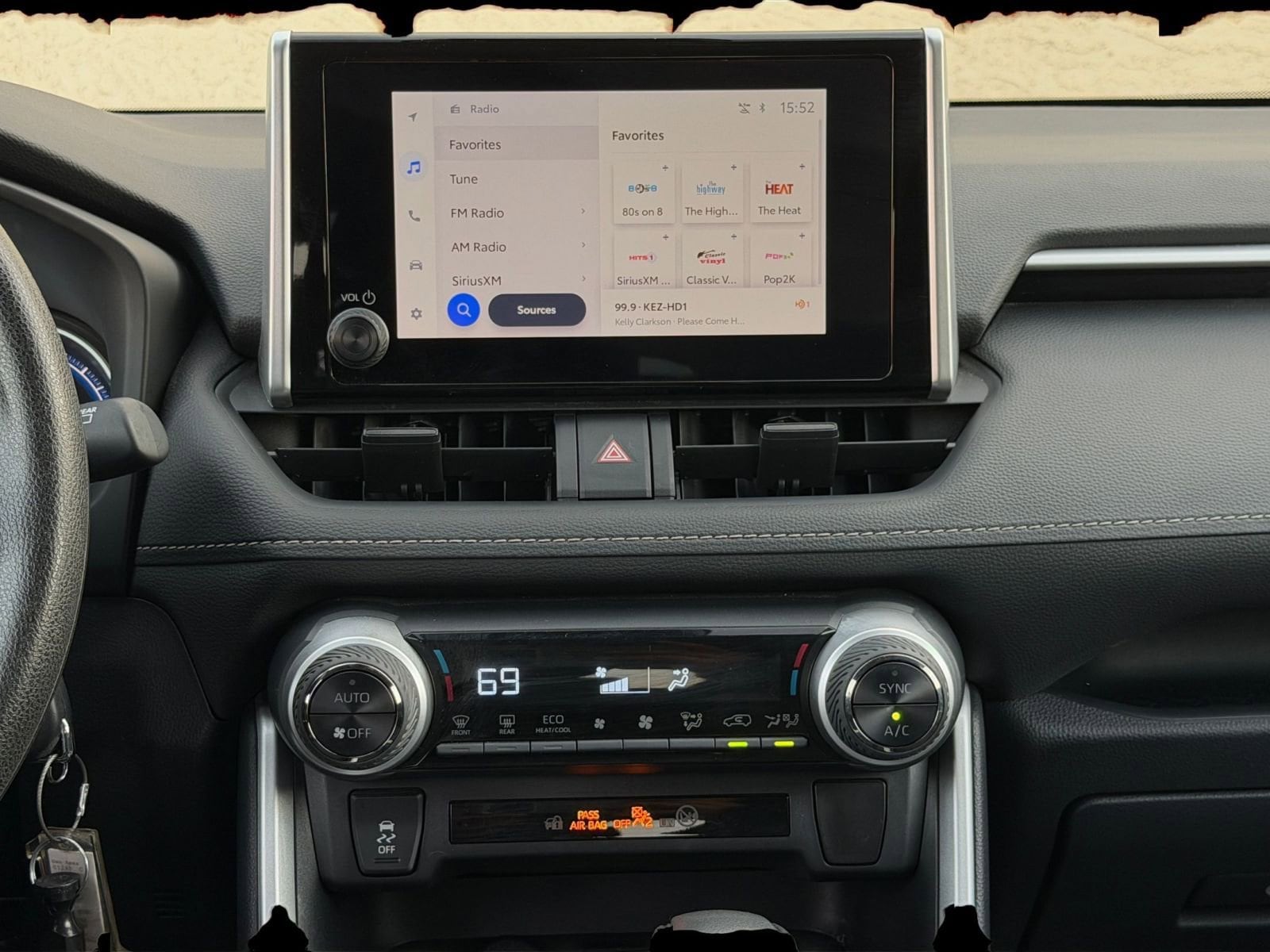 Thumbnail: 2025 Toyota RAV4 - 18