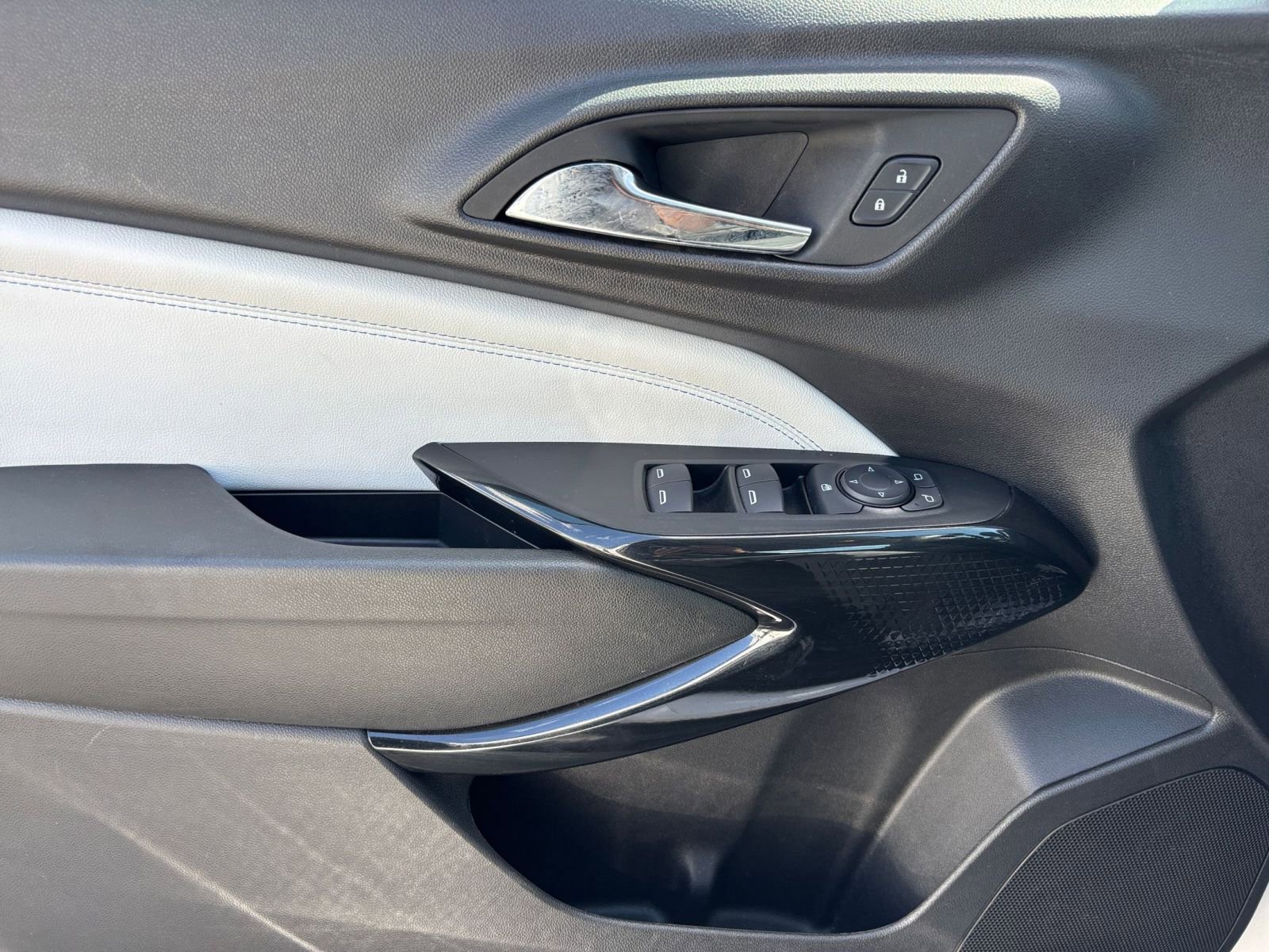 Thumbnail: 2025 Chevrolet Trax - 18