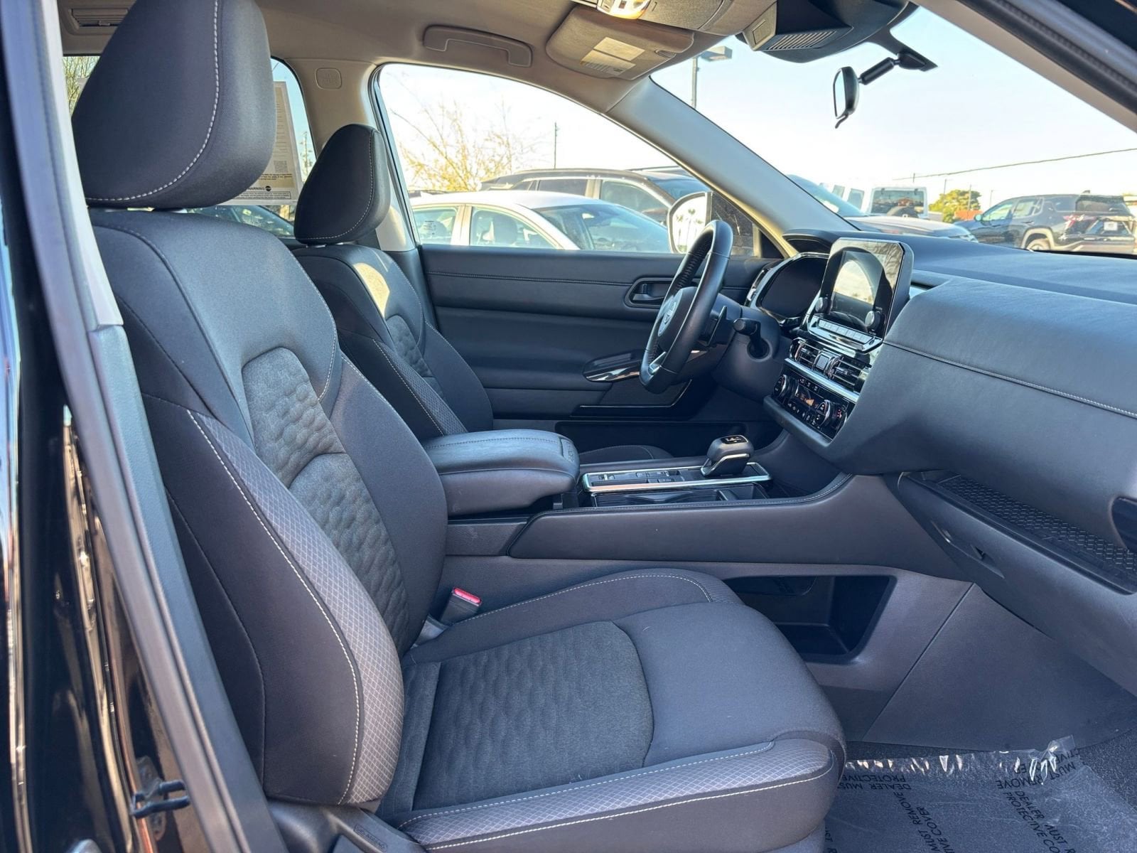 Thumbnail: 2025 Nissan Pathfinder - 28