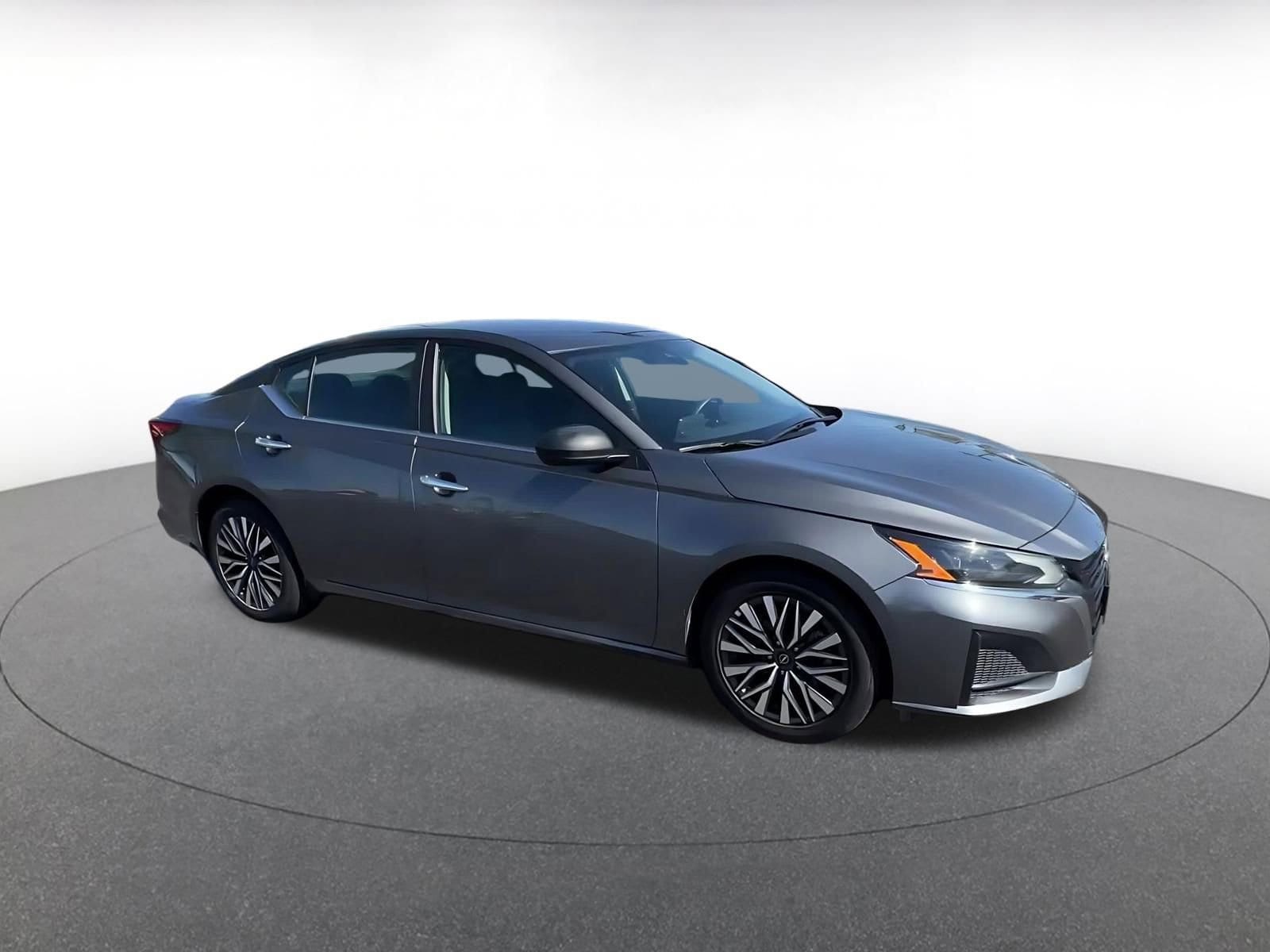 Thumbnail: 2025 Nissan Altima - 2