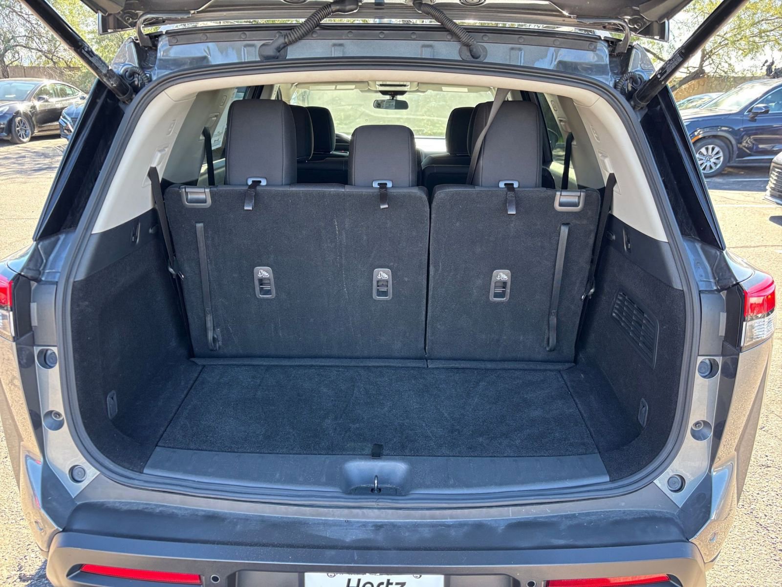 Thumbnail: 2025 Nissan Pathfinder - 33