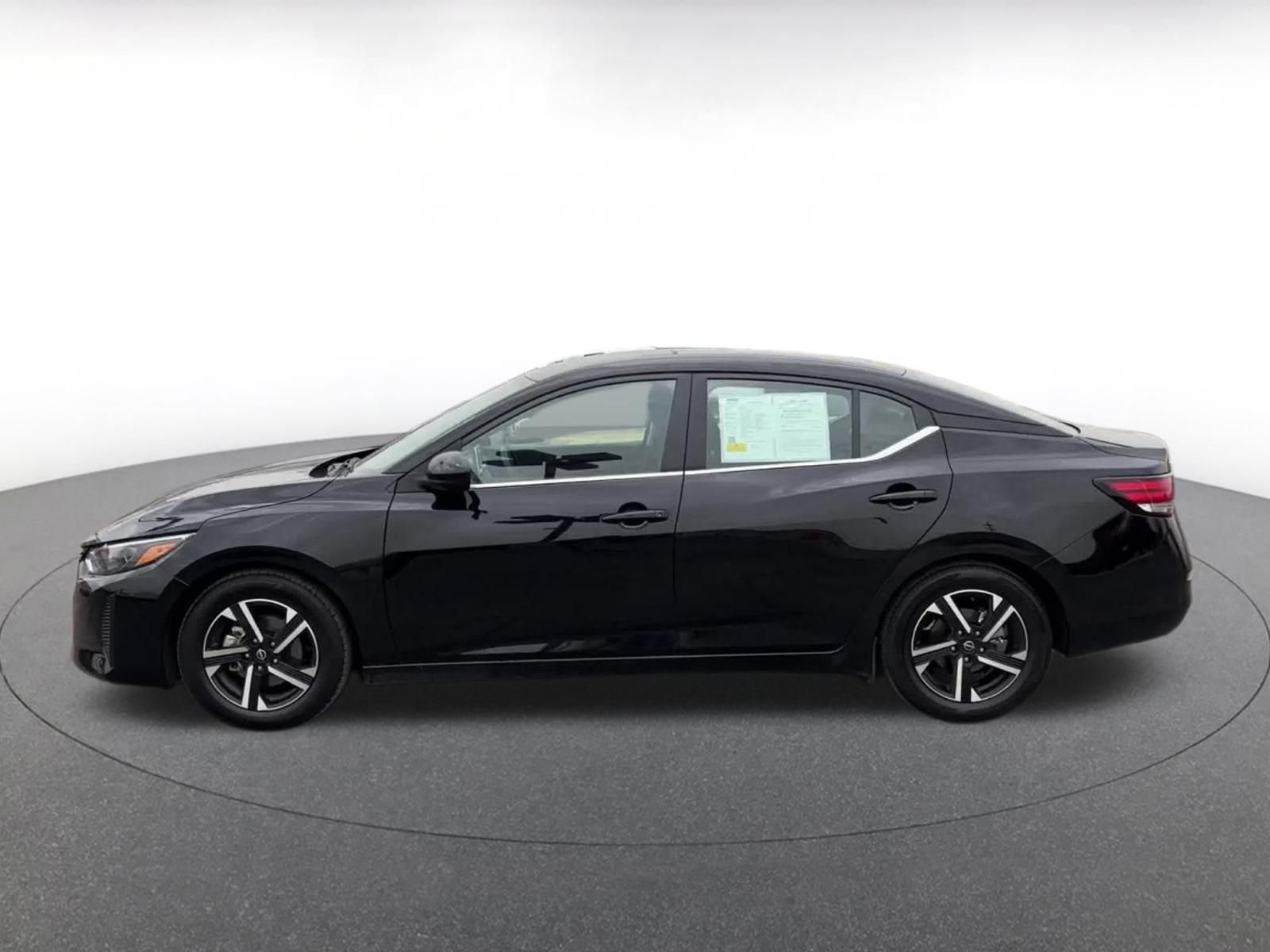 Thumbnail: 2025 Nissan Sentra - 8