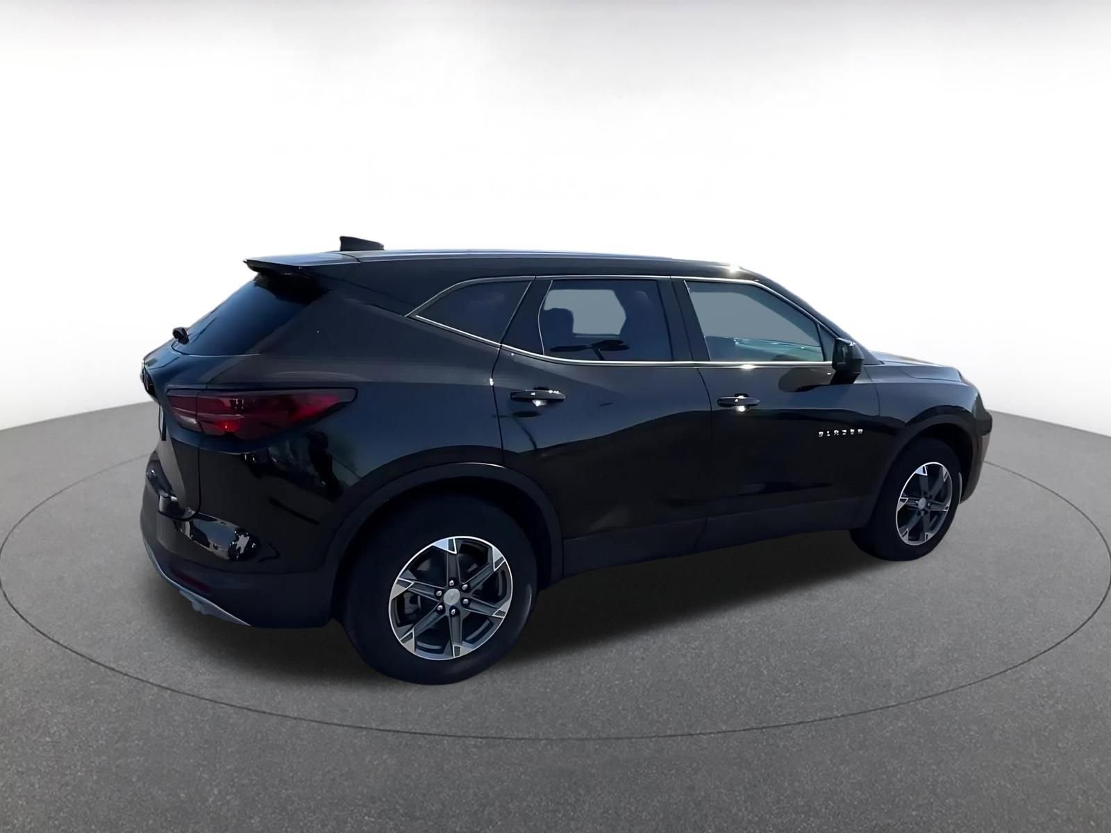 Thumbnail: 2025 Chevrolet Blazer - 15