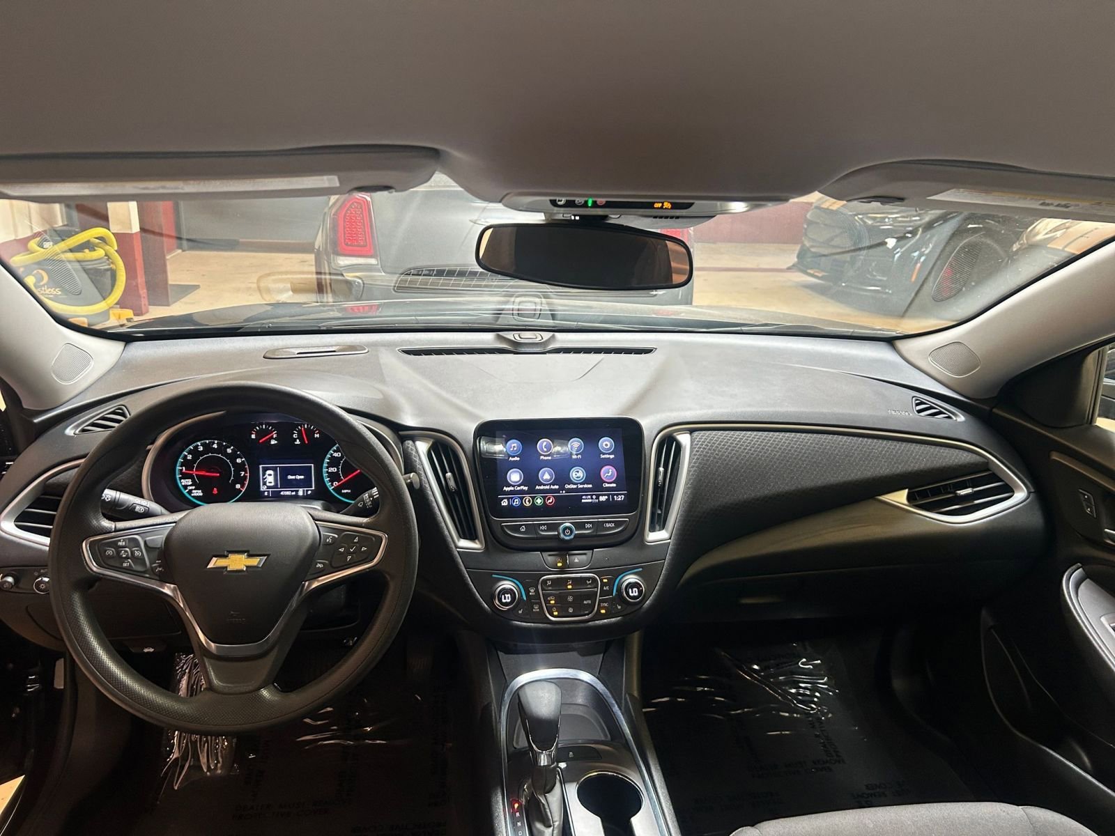 Thumbnail: 2023 Chevrolet Malibu - 33