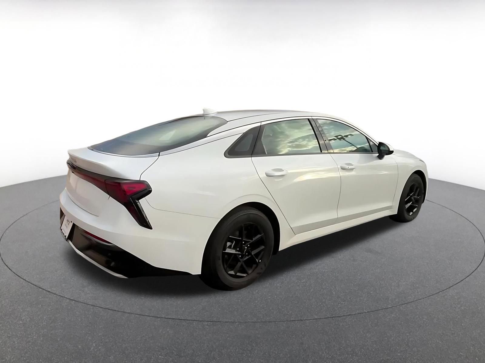 Thumbnail: 2025 Kia K5 - 14