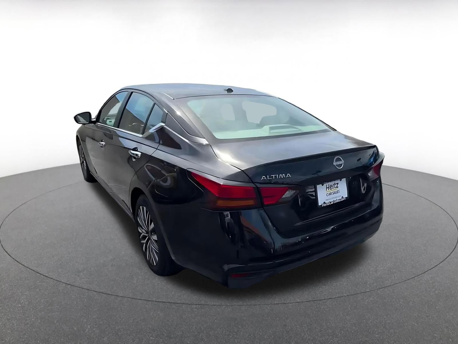 Thumbnail: 2025 Nissan Altima - 10