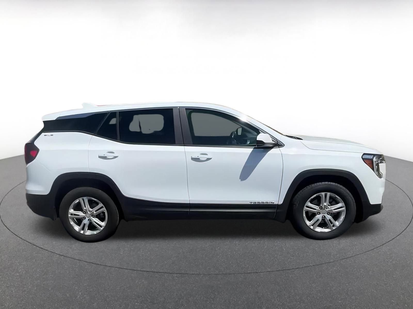 Thumbnail: 2024 GMC Terrain - 16