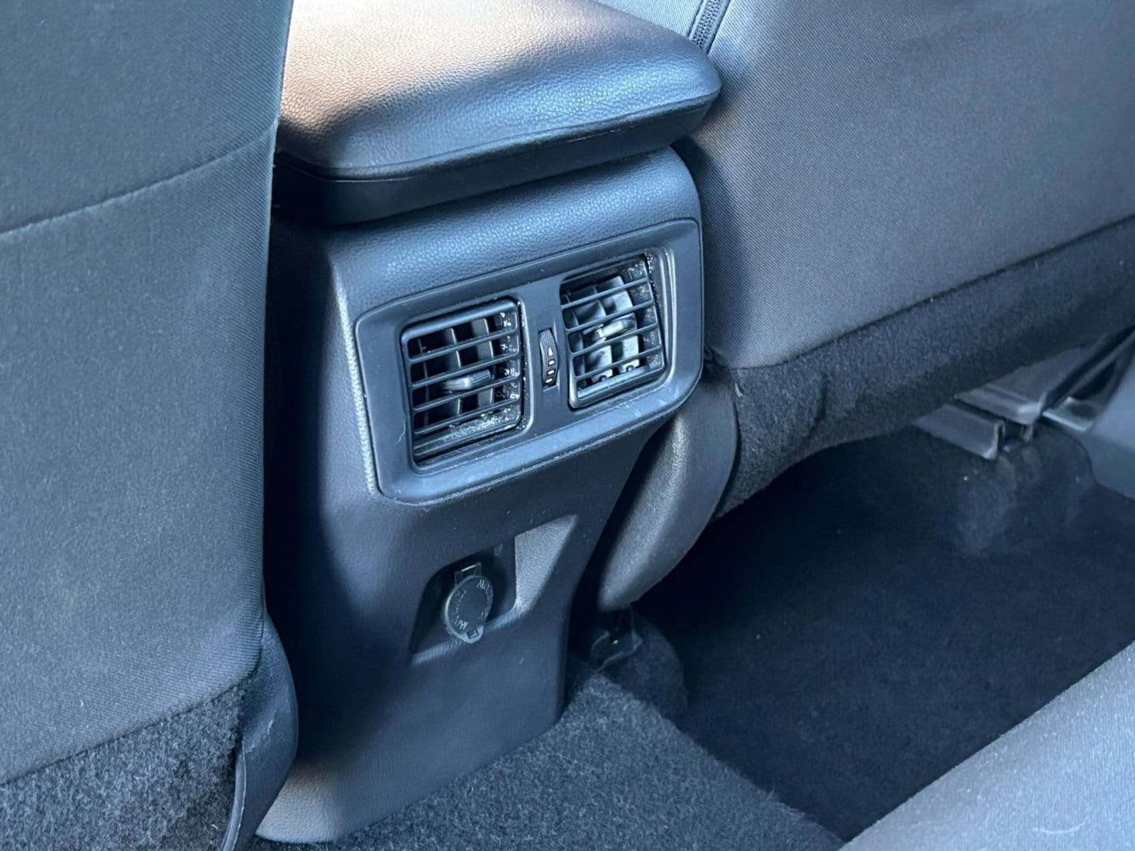 Thumbnail: 2025 Toyota RAV4 - 23