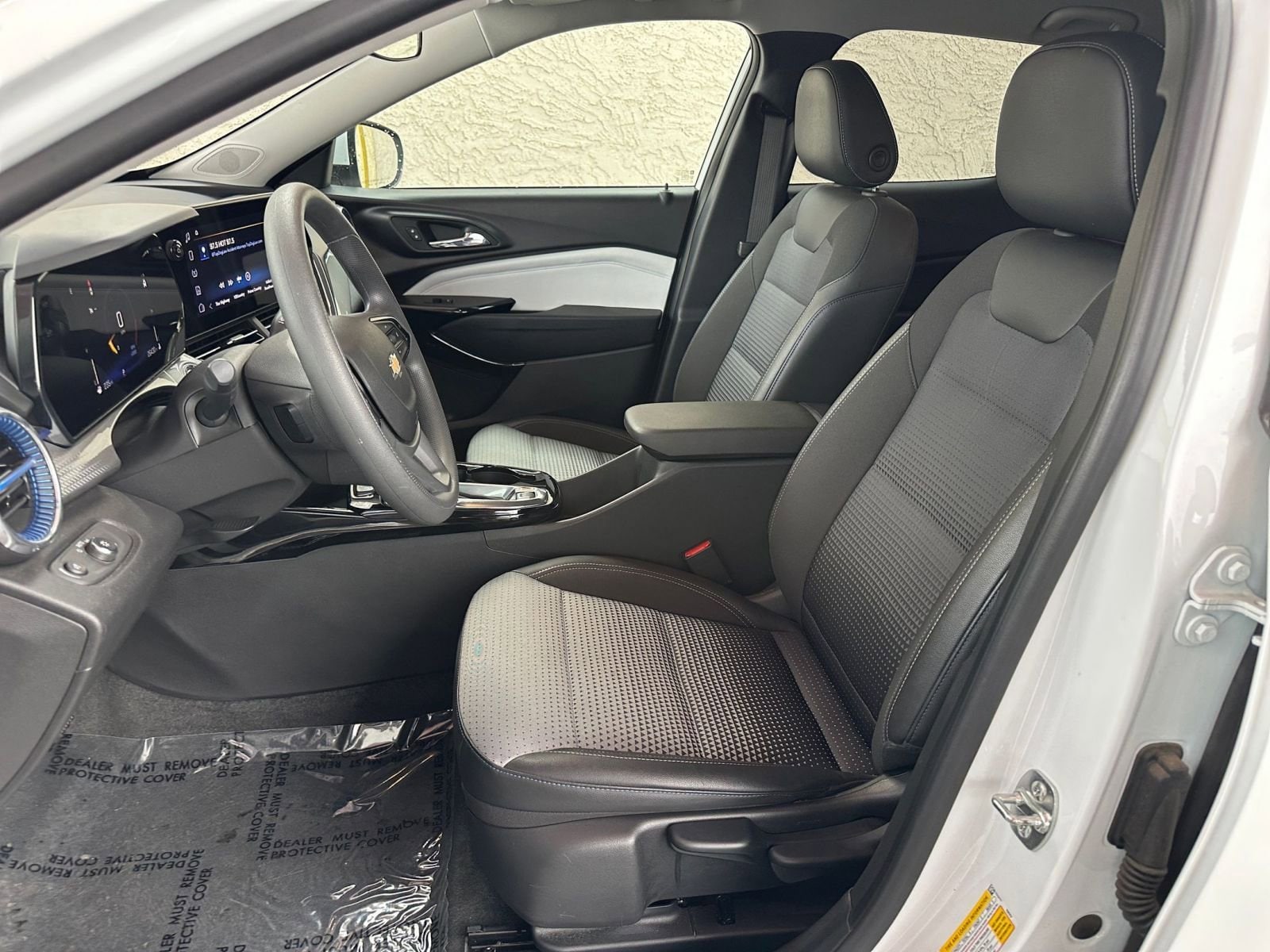 Thumbnail: 2025 Chevrolet Trax - 34