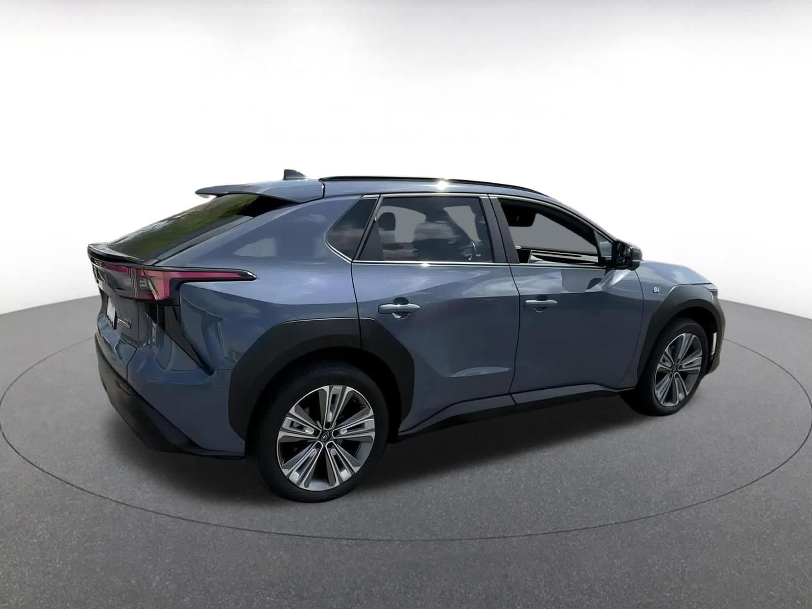 Thumbnail: 2023 Subaru Solterra - 15
