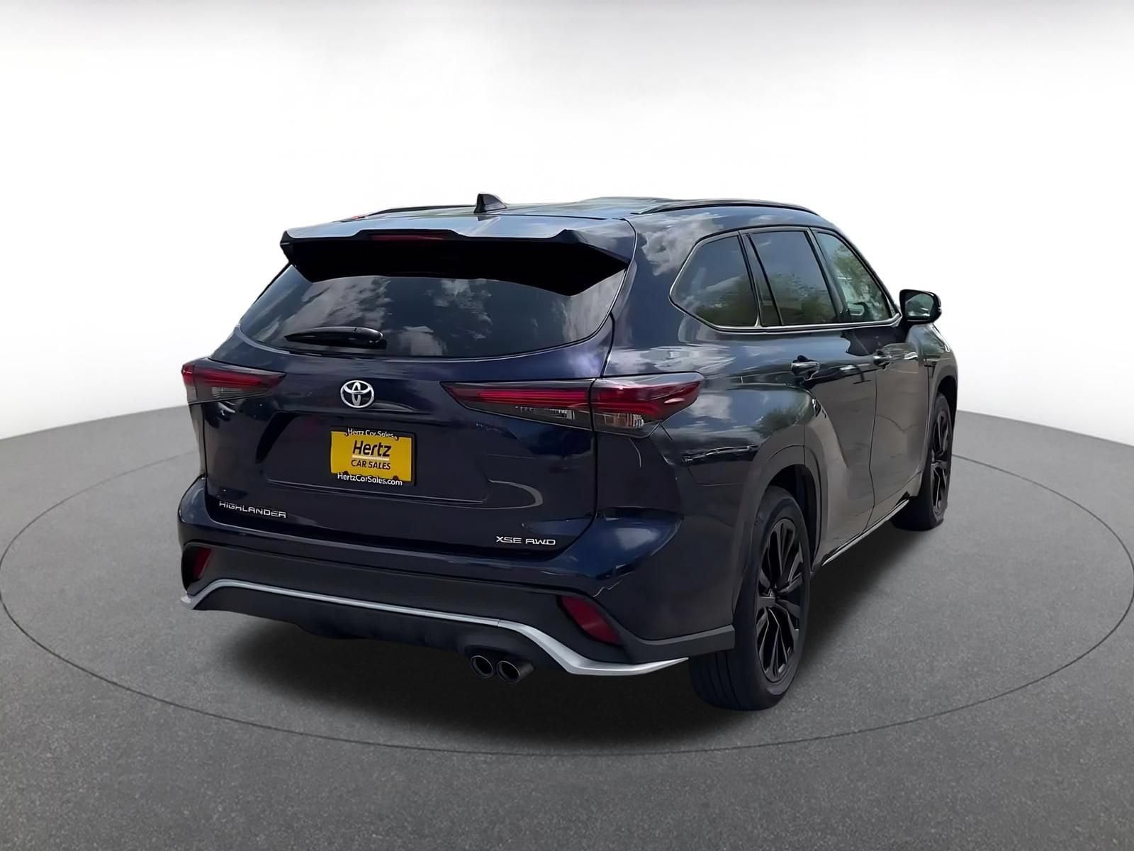 Thumbnail: 2025 Toyota Highlander - 13