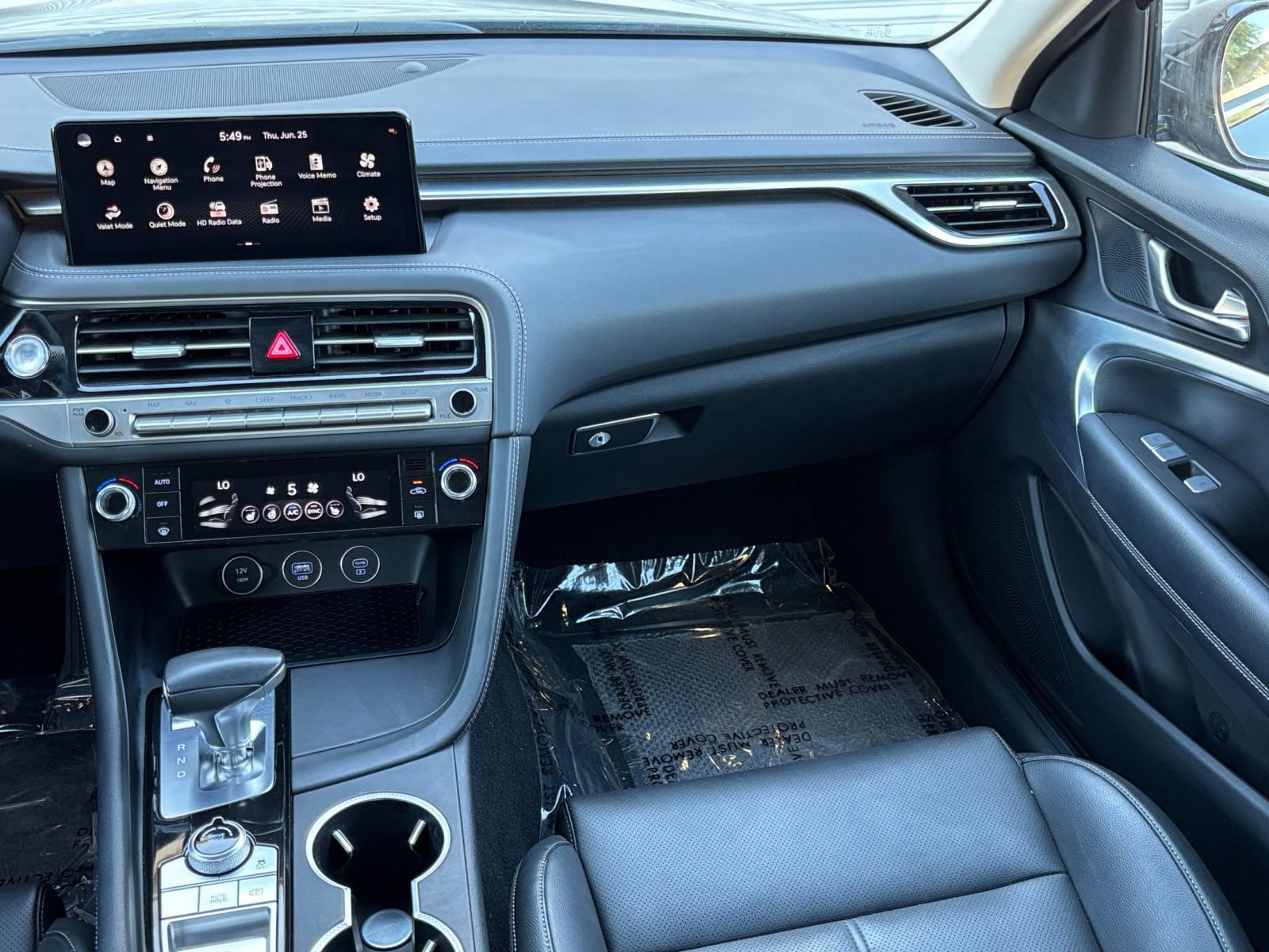 2025 GENESIS G70 Standard - Photo 37