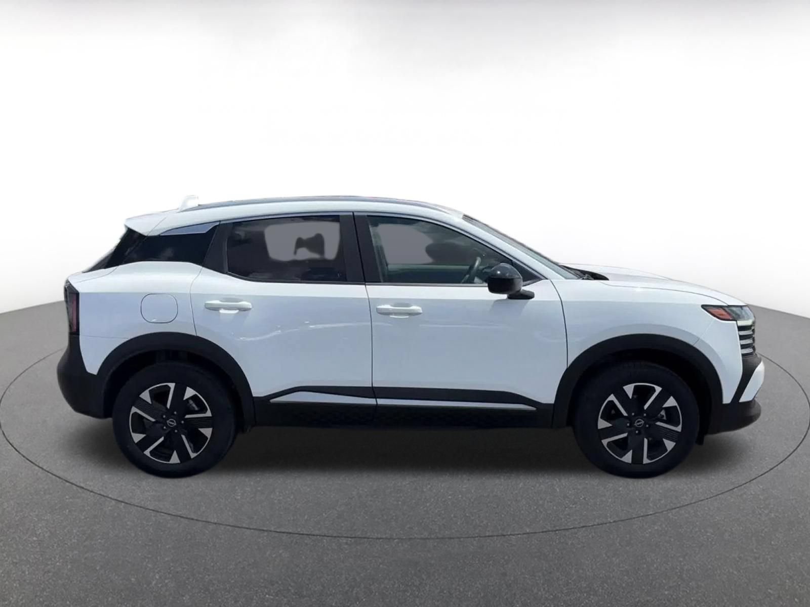 Thumbnail: 2026 Nissan Kicks - 13