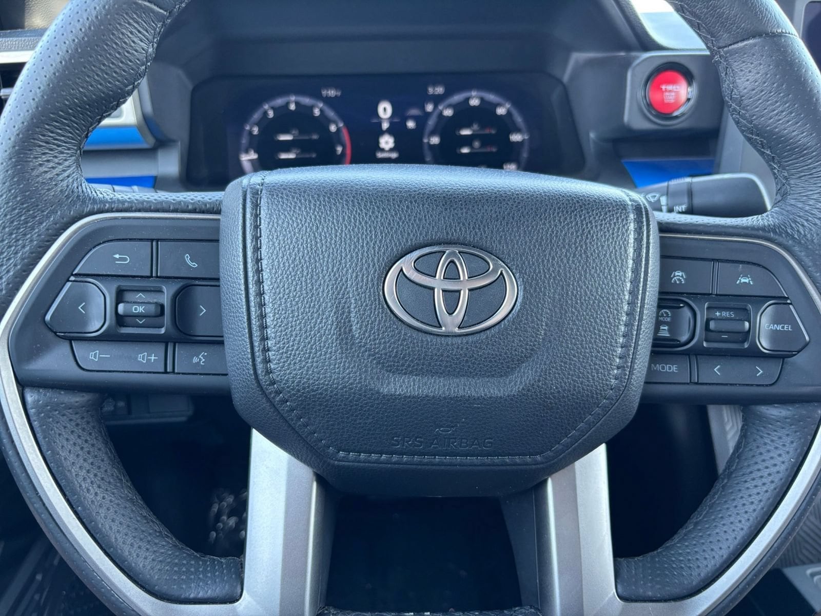 Thumbnail: 2025 Toyota Tacoma - 25