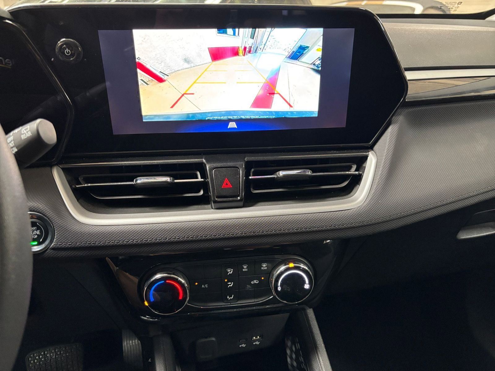 Thumbnail: 2025 Chevrolet TrailBlazer - 17